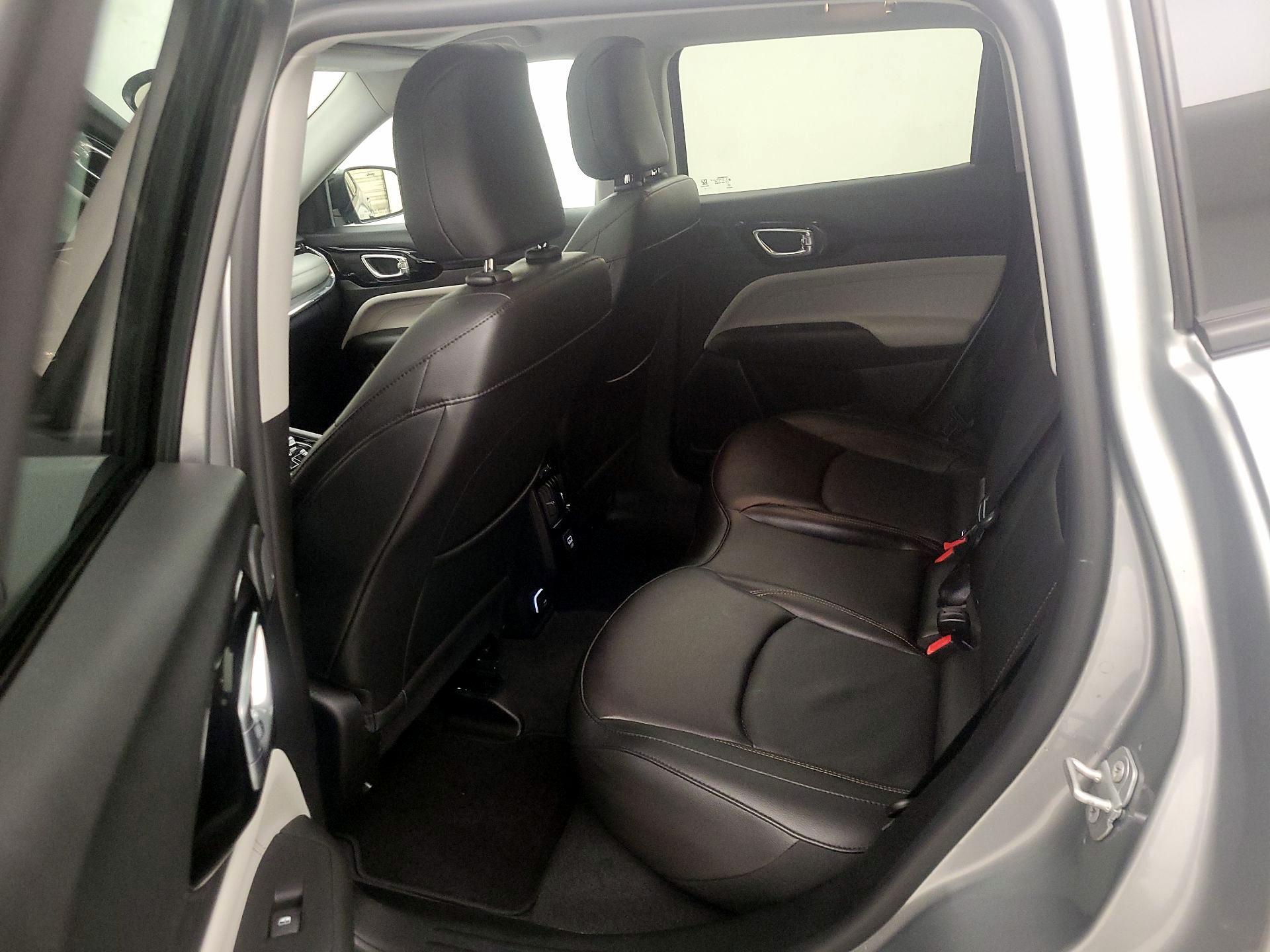 Thumbnail: 2022 Jeep Compass - 20