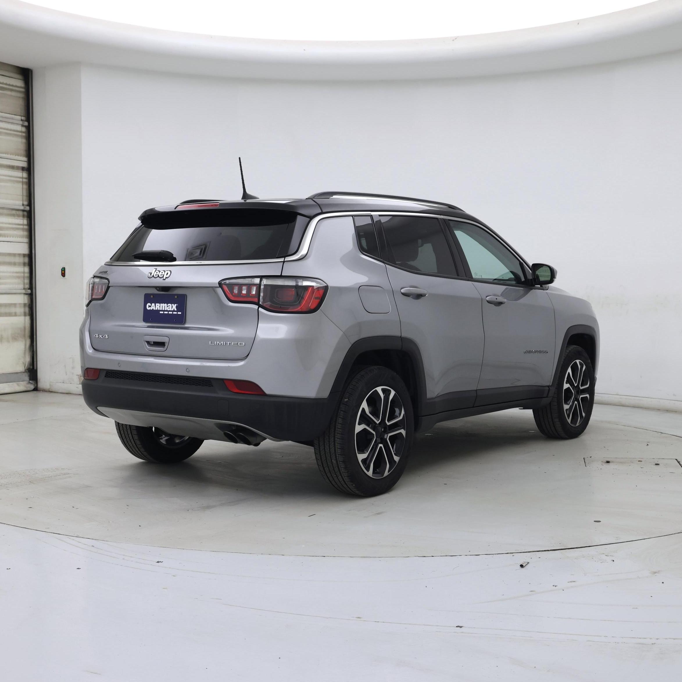 Thumbnail: 2022 Jeep Compass - 8