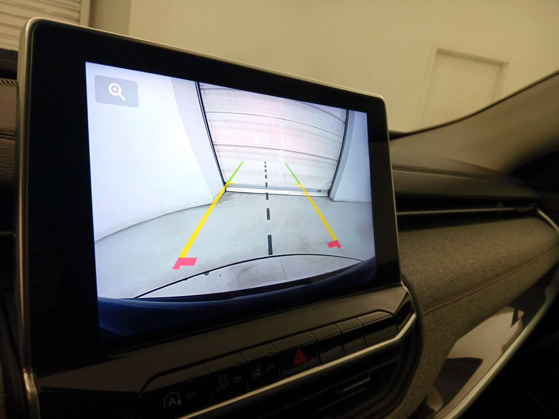 Thumbnail: 2022 Jeep Compass - 14