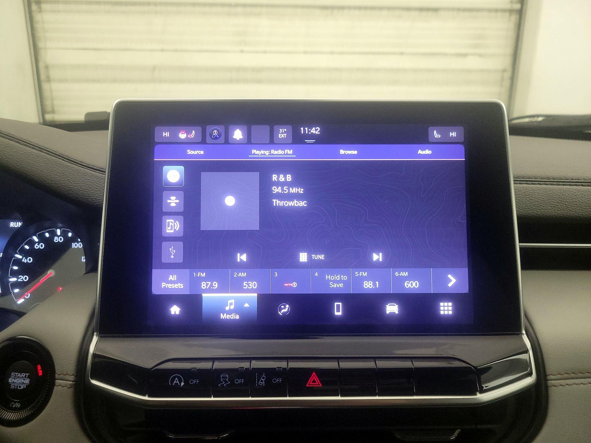 Thumbnail: 2022 Jeep Compass - 14