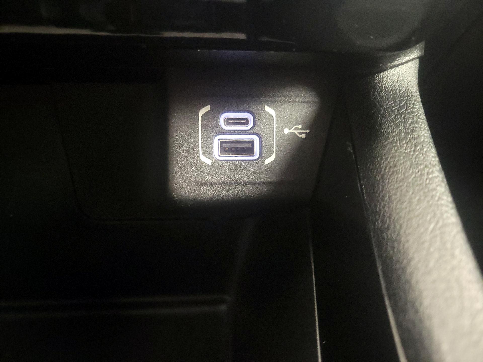 Thumbnail: 2022 Jeep Compass - 18