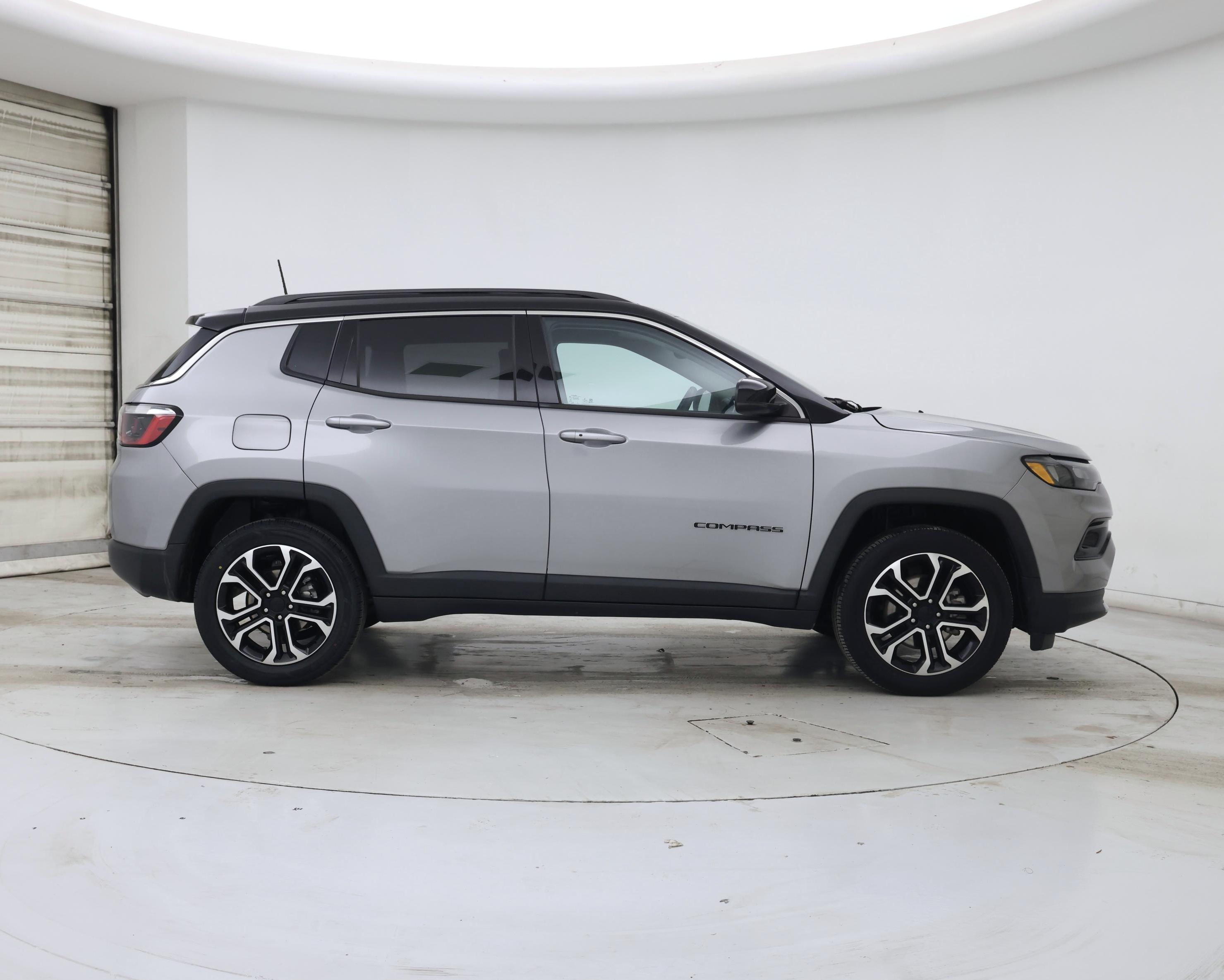 Thumbnail: 2022 Jeep Compass - 7