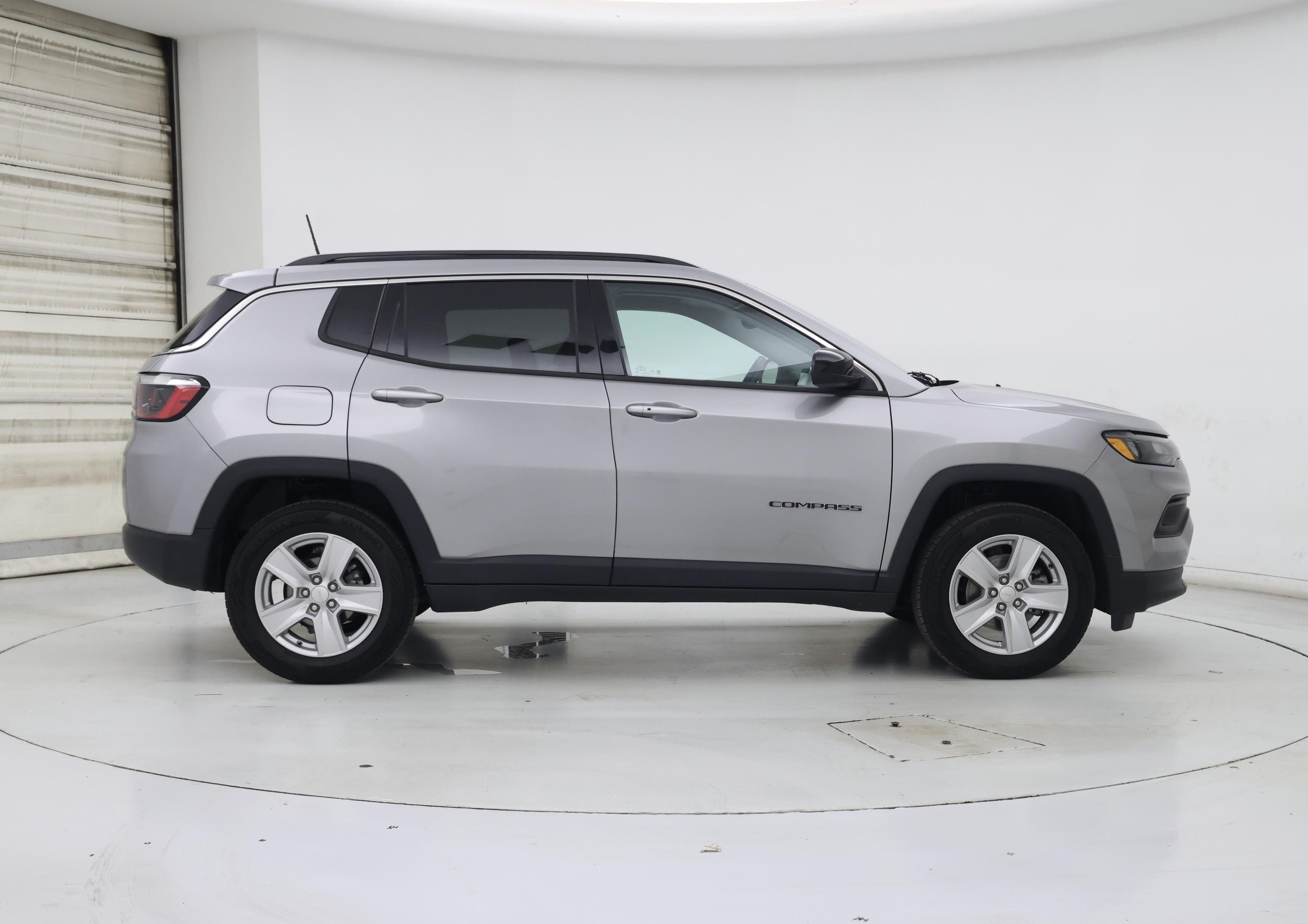 Thumbnail: 2022 Jeep Compass - 7