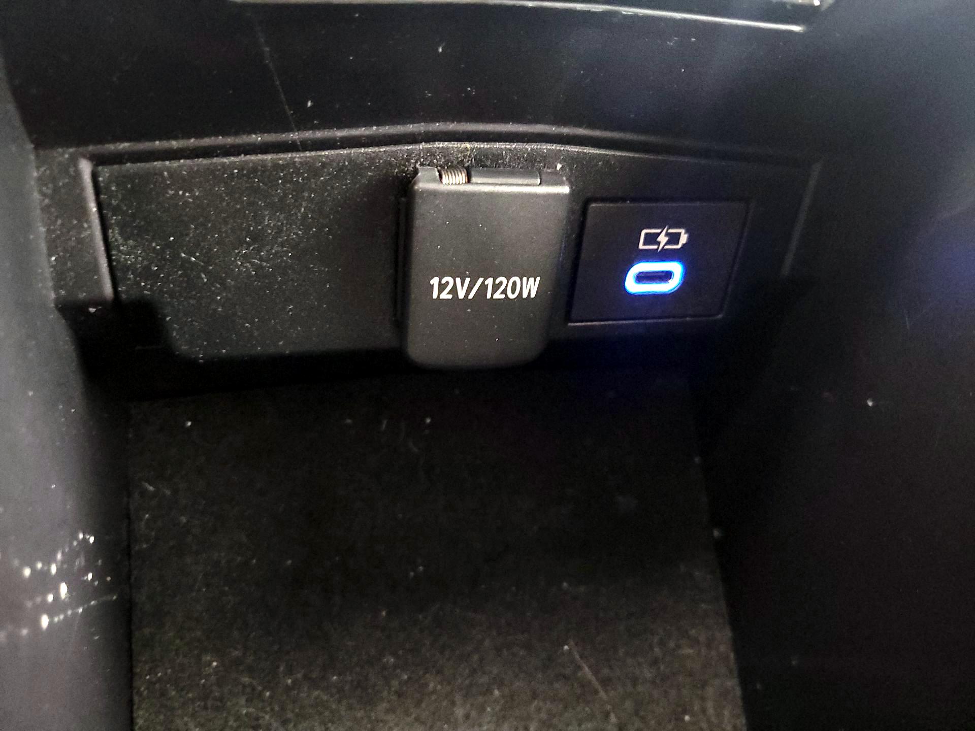 Thumbnail: 2022 Toyota Corolla - 18