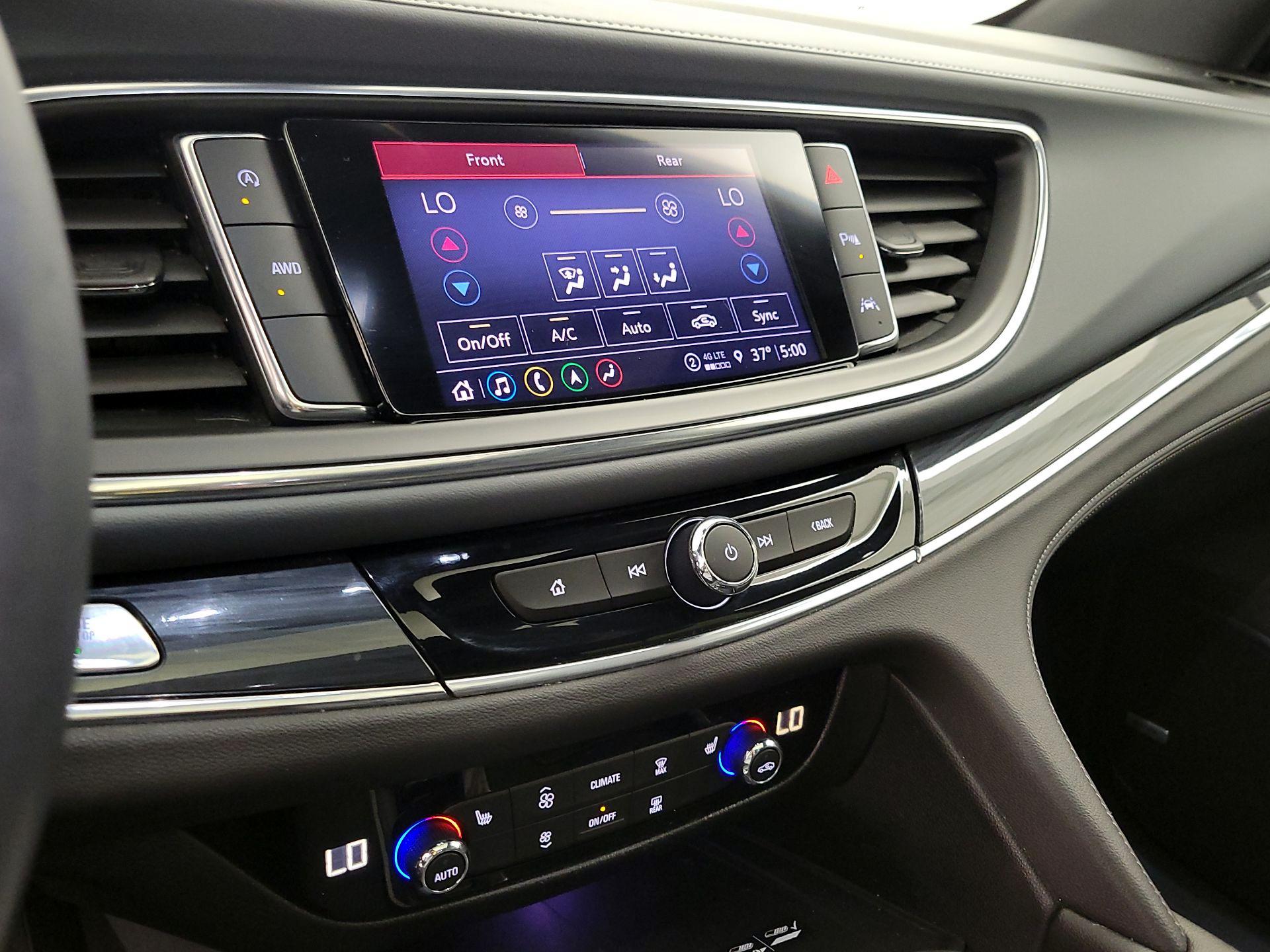 Thumbnail: 2022 Buick Enclave - 17