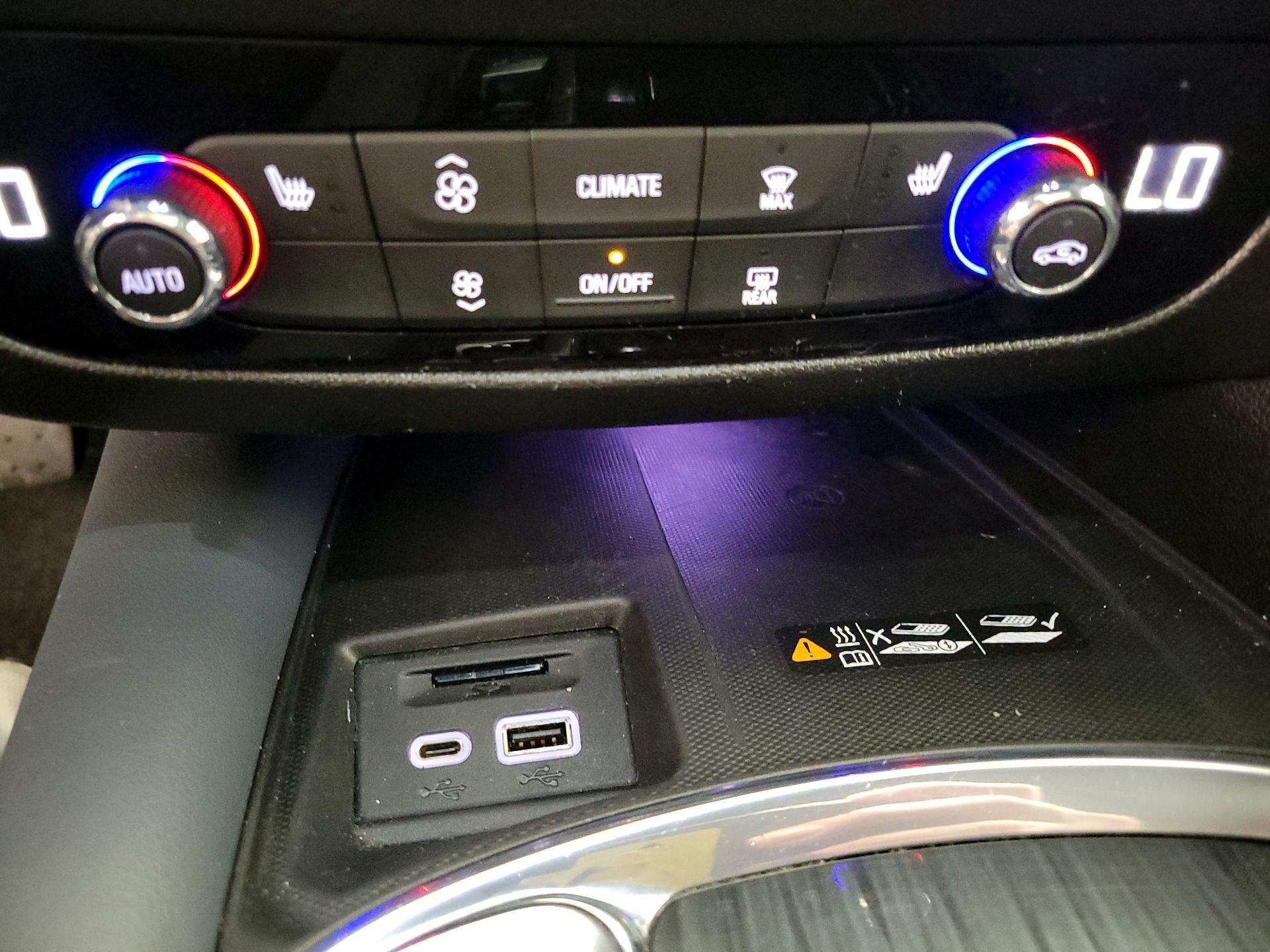 Thumbnail: 2022 Buick Enclave - 19