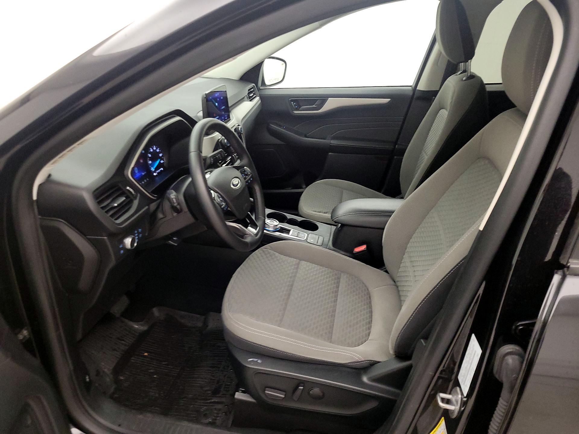 Thumbnail: 2022 Ford Escape - 11