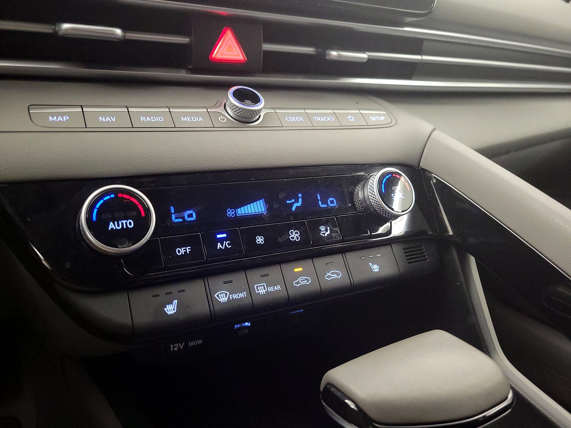 Thumbnail: 2023 Hyundai Elantra - 17