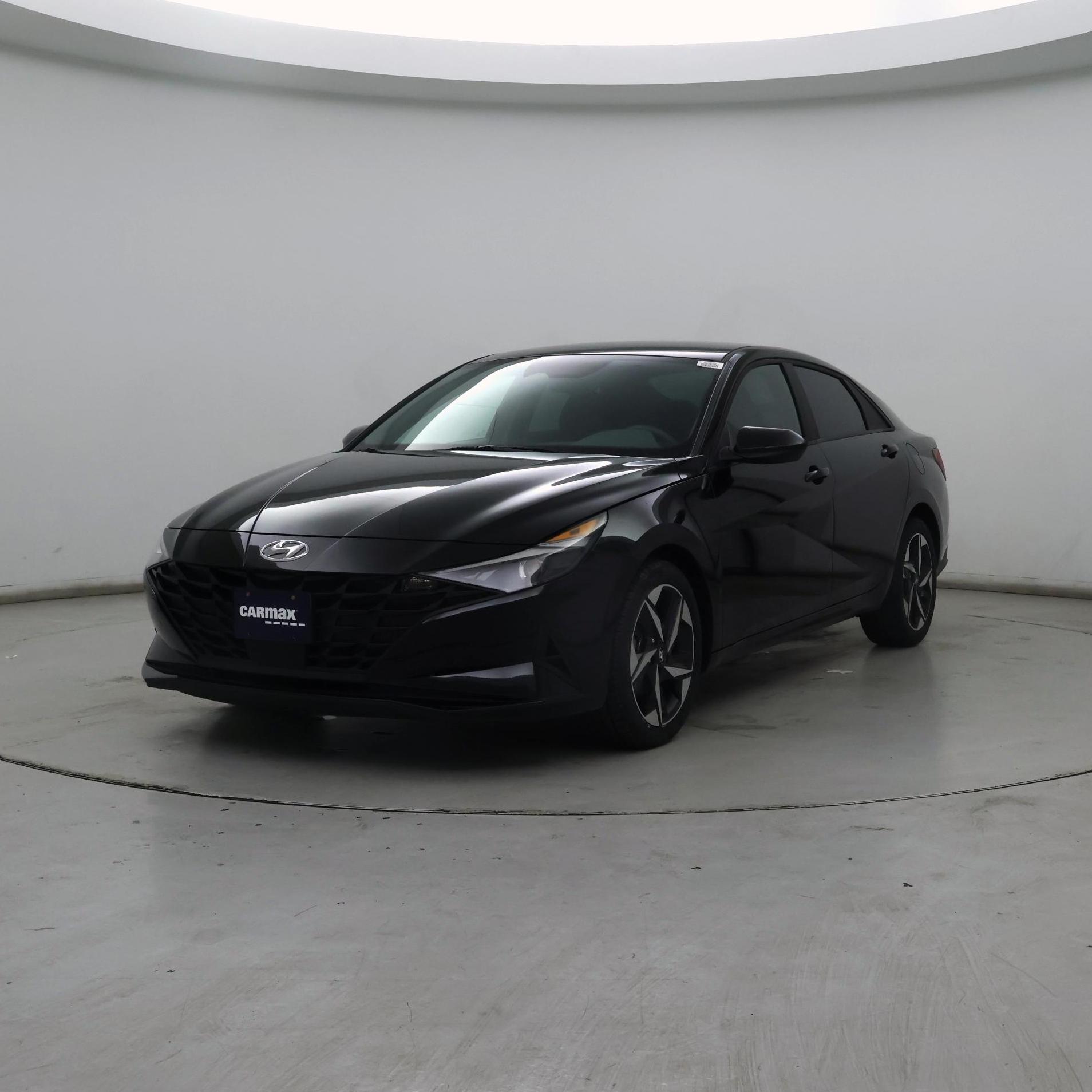 Thumbnail: 2023 Hyundai Elantra - 4