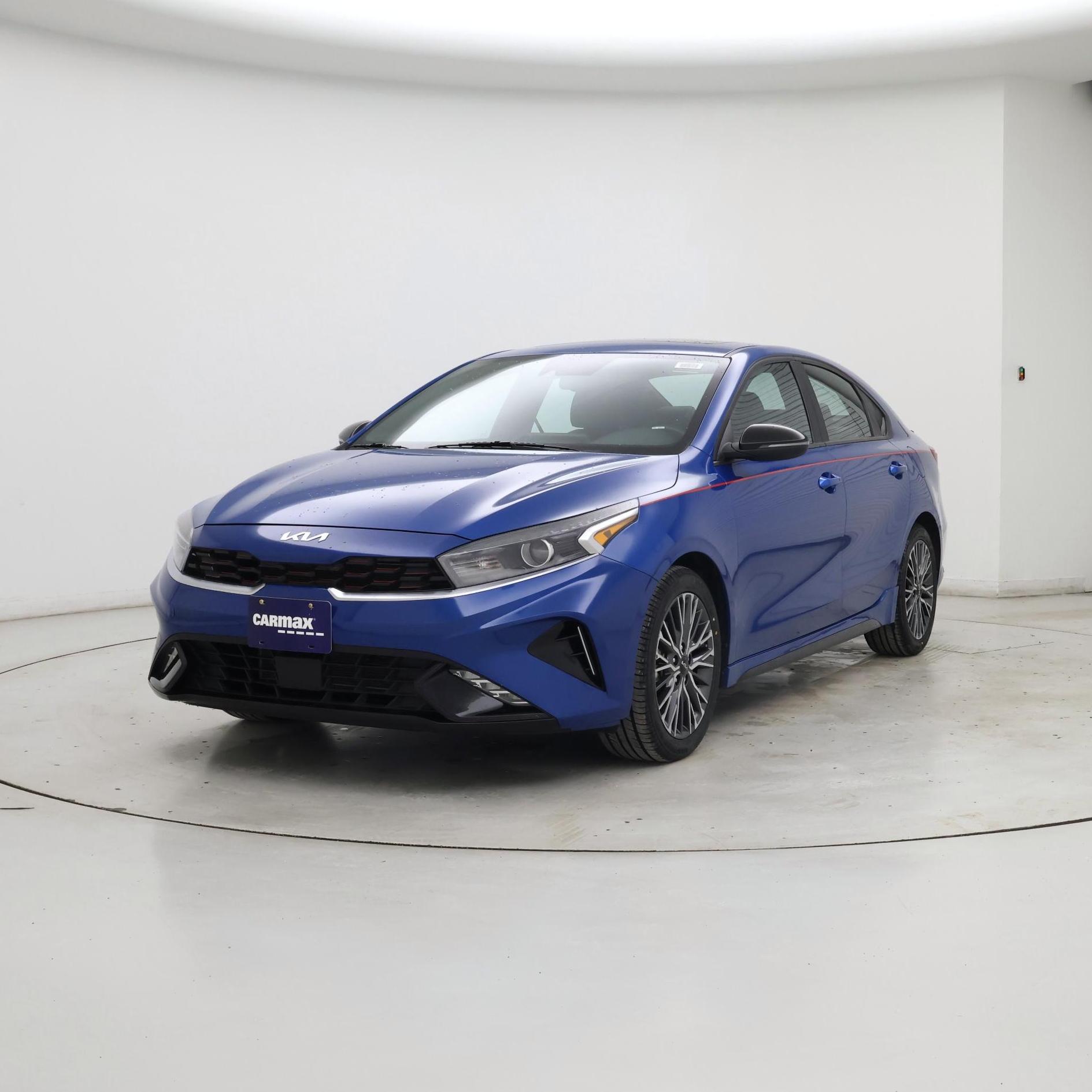 Thumbnail: 2023 Kia Forte - 4