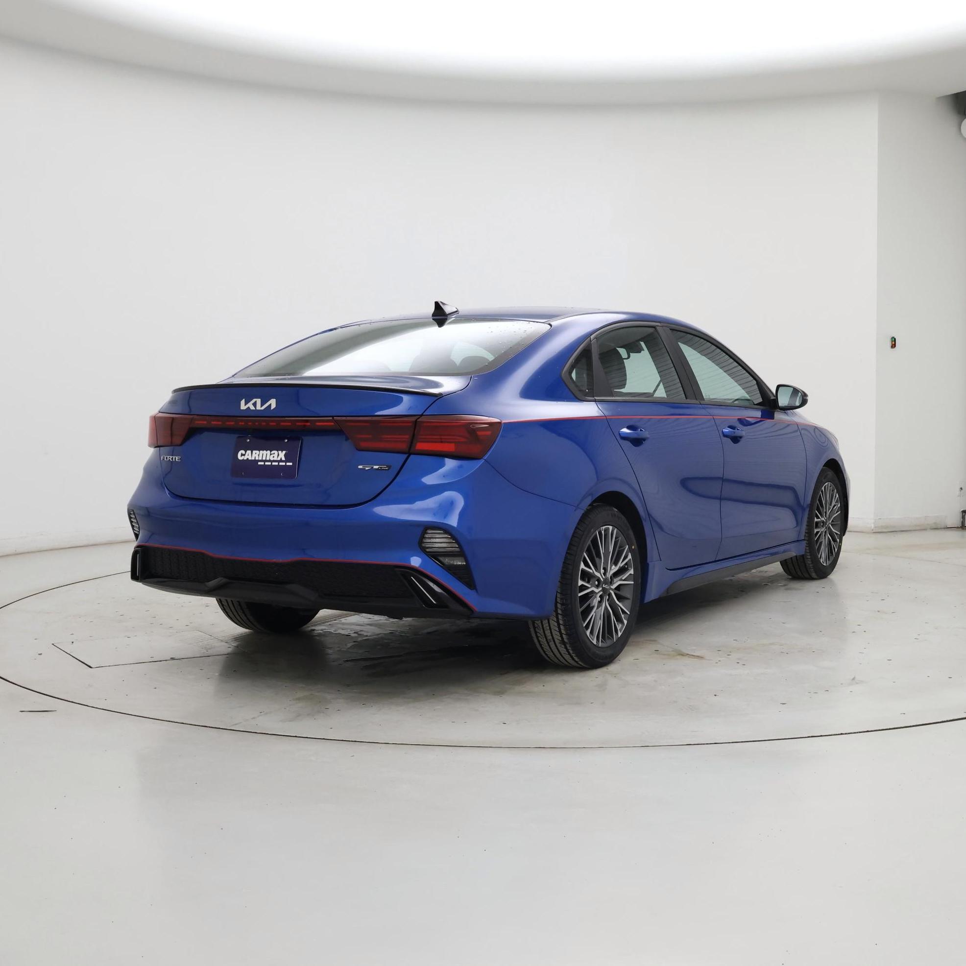 Thumbnail: 2023 Kia Forte - 8