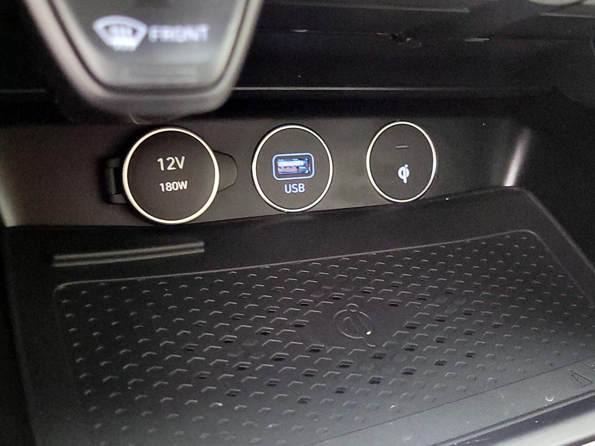 Thumbnail: 2023 Genesis G70 - 18