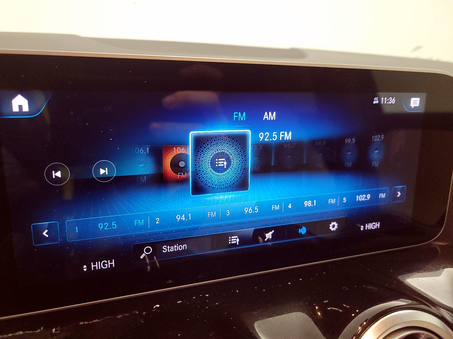 Thumbnail: 2021 Mercedes-Benz GLA - 15