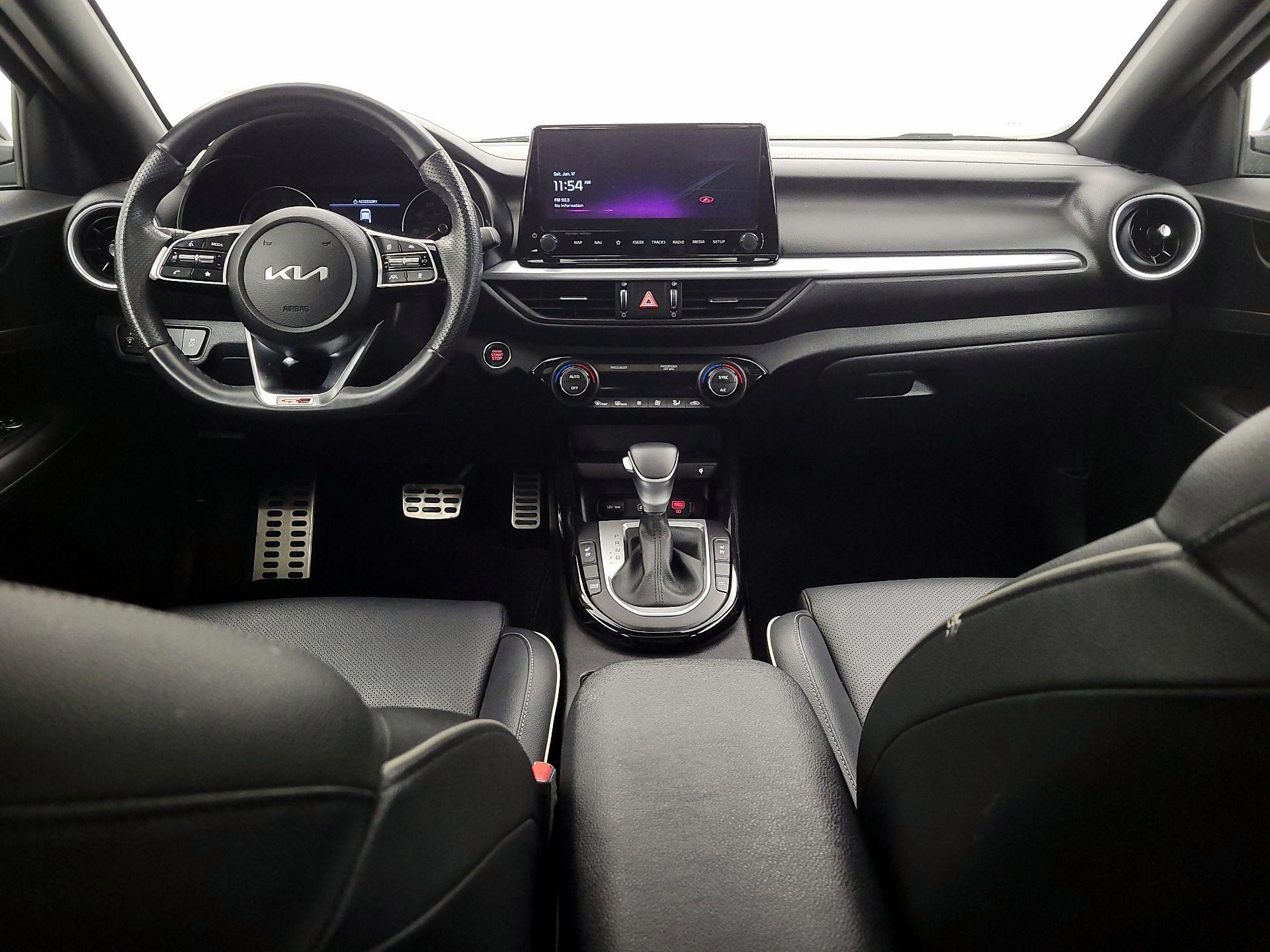 Thumbnail: 2023 Kia Forte - 9