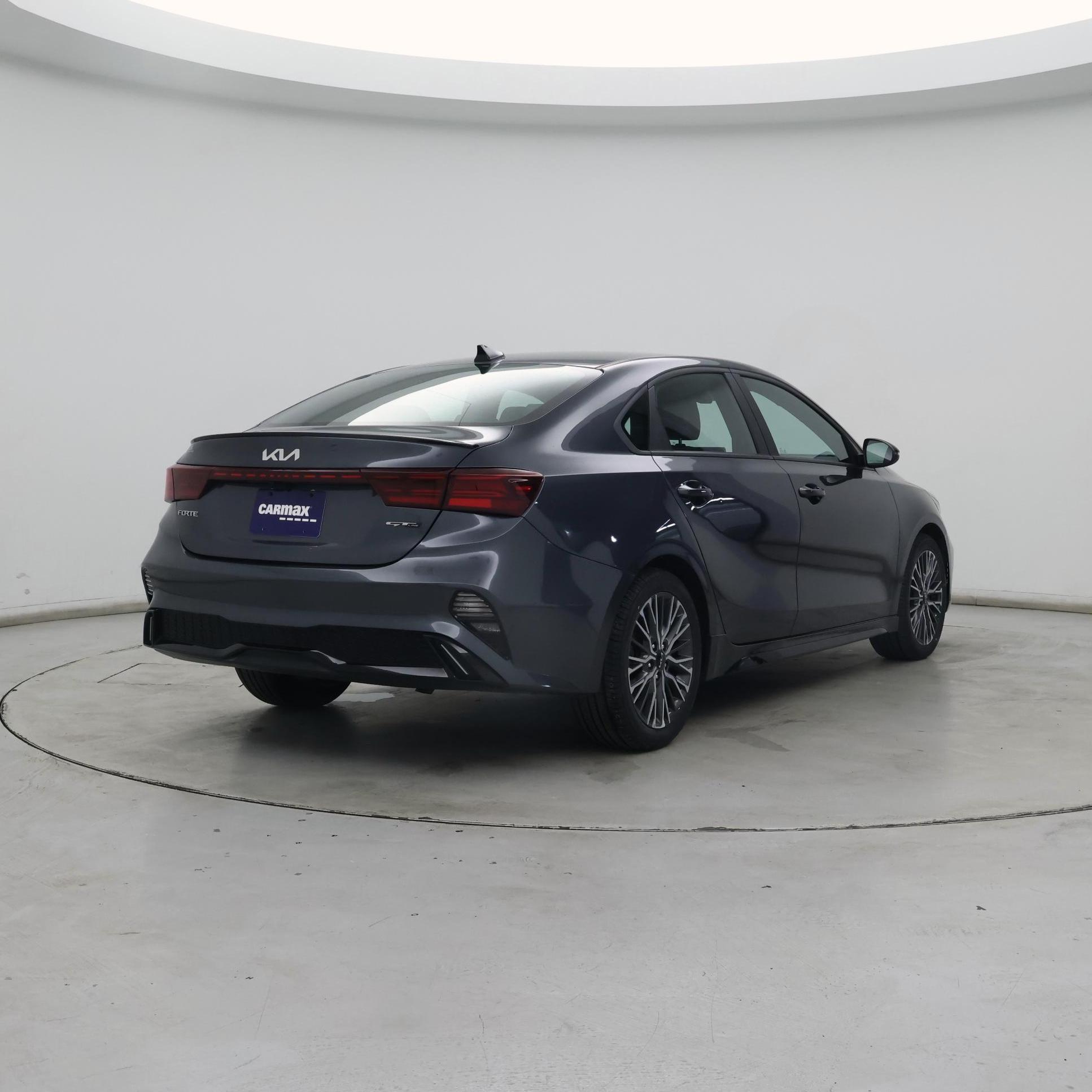 Thumbnail: 2023 Kia Forte - 8