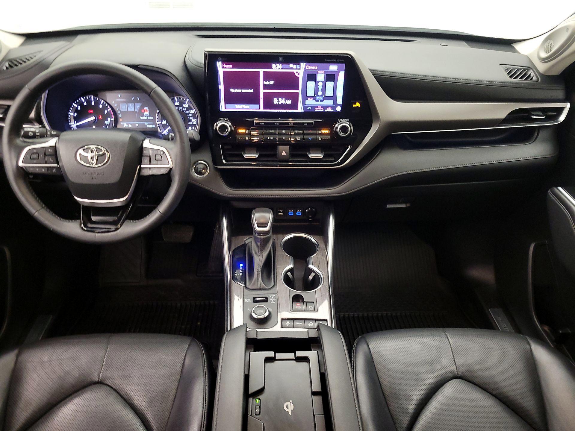 Thumbnail: 2022 Toyota Highlander - 9