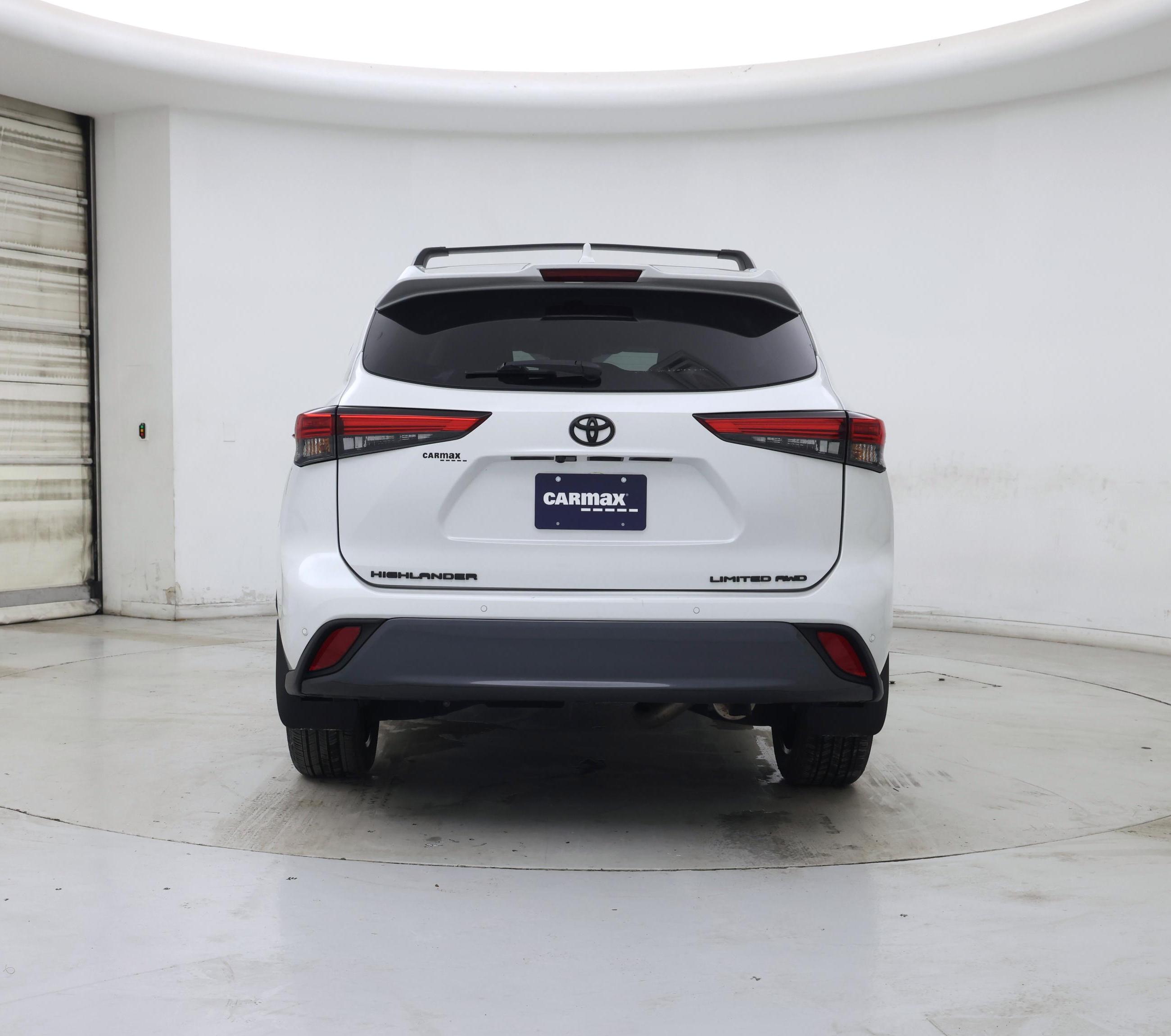 Thumbnail: 2022 Toyota Highlander - 6