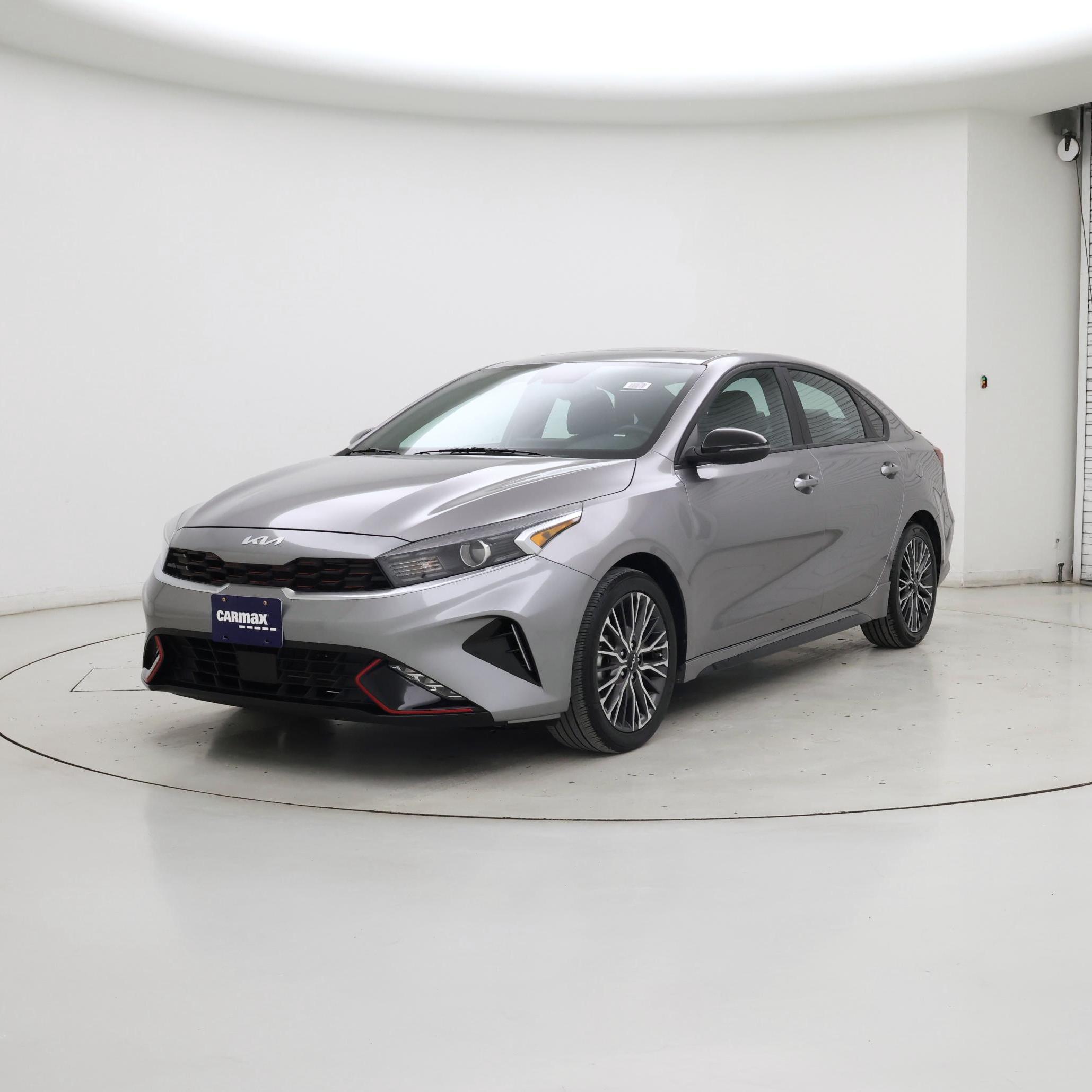 Thumbnail: 2023 Kia Forte - 4