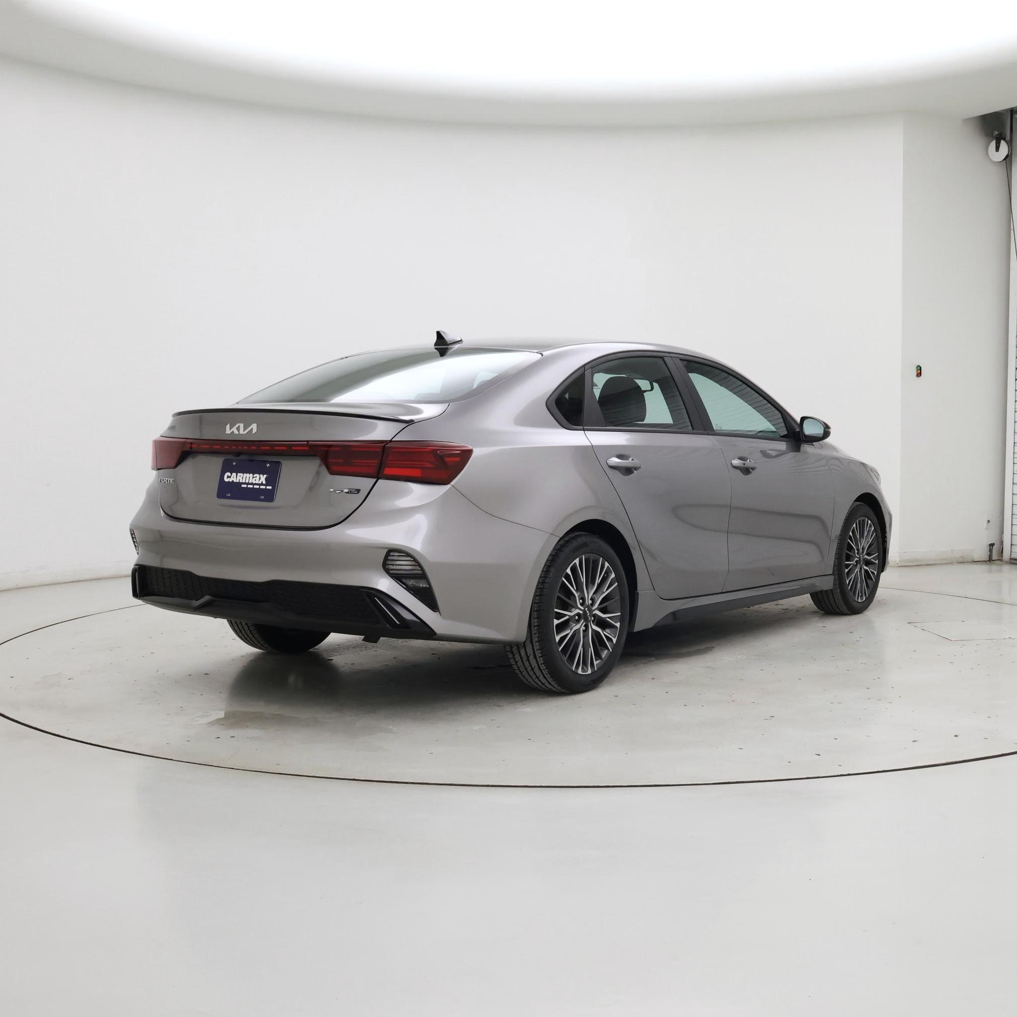 Thumbnail: 2023 Kia Forte - 8