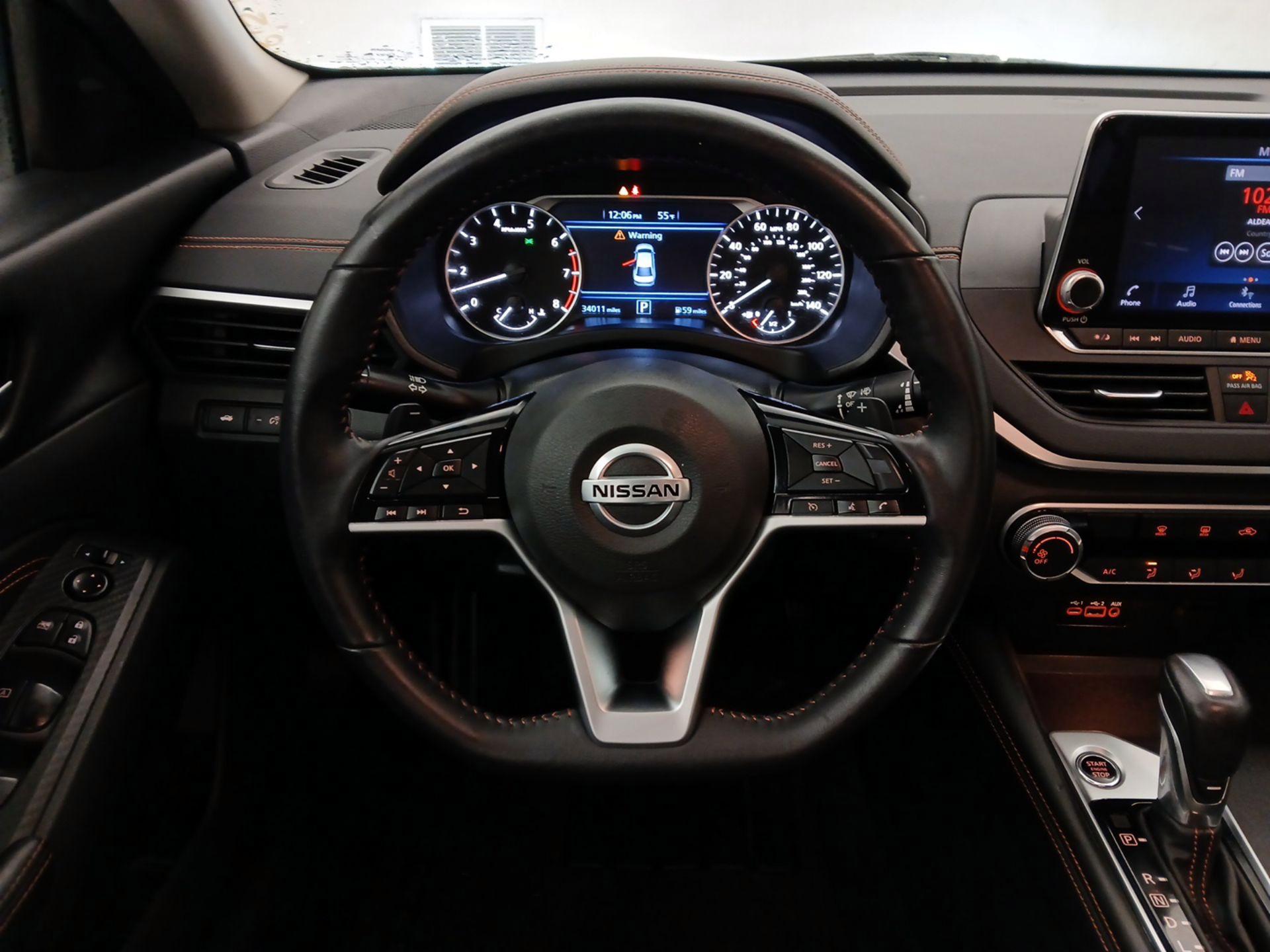 Thumbnail: 2021 Nissan Altima - 10