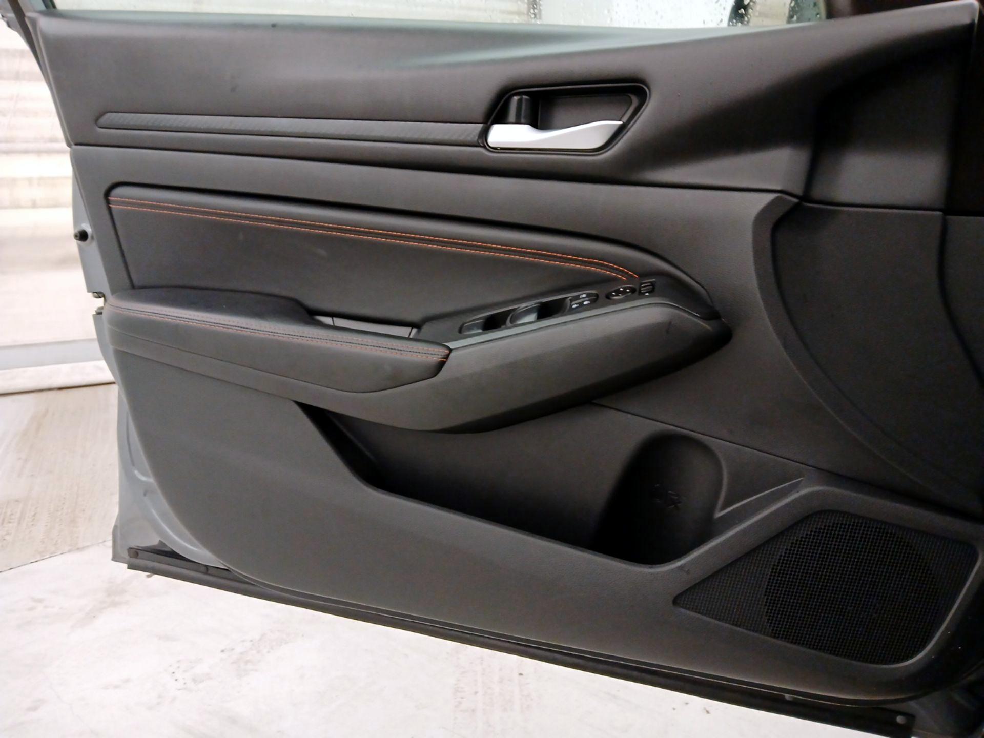 Thumbnail: 2021 Nissan Altima - 12