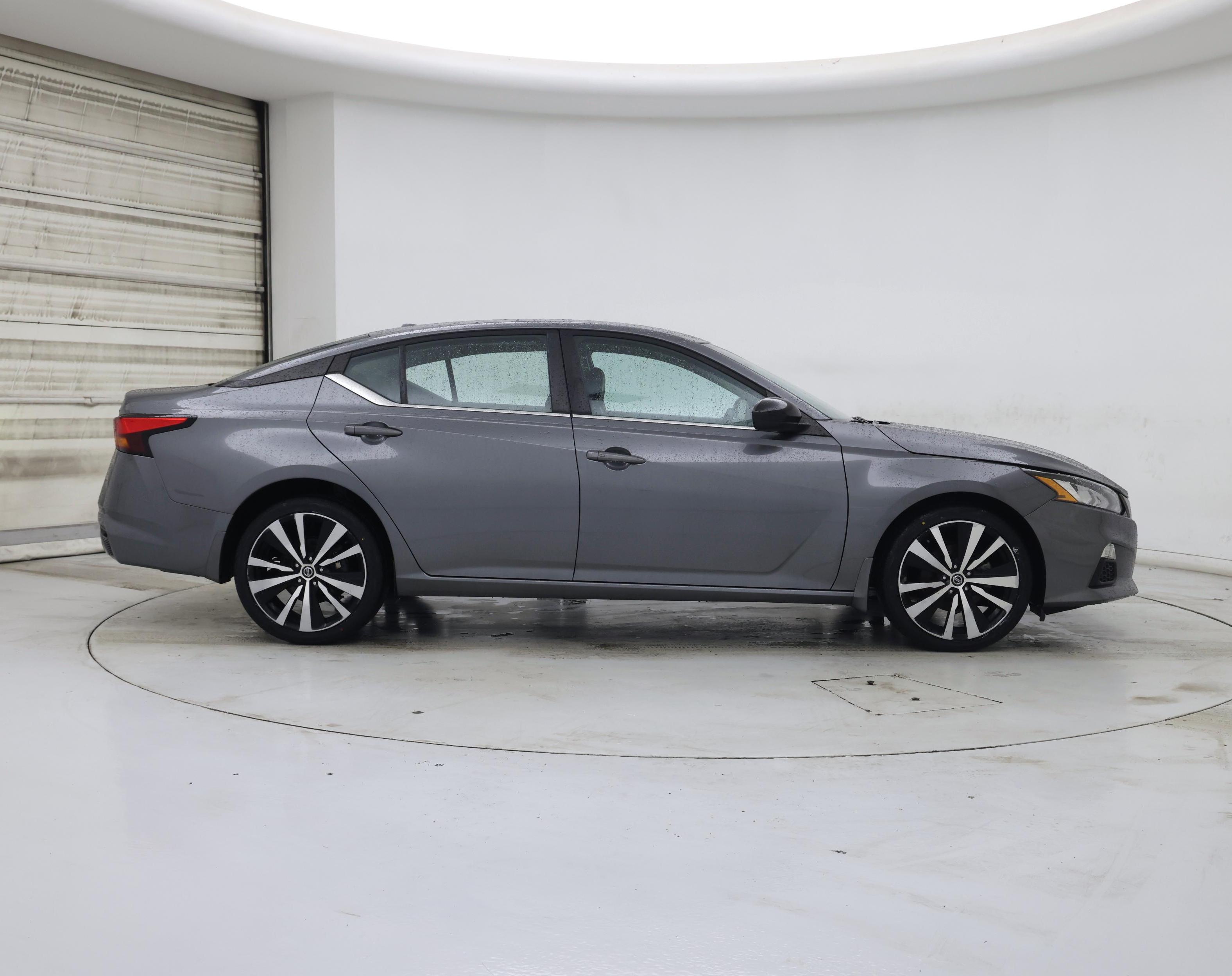 Thumbnail: 2021 Nissan Altima - 7