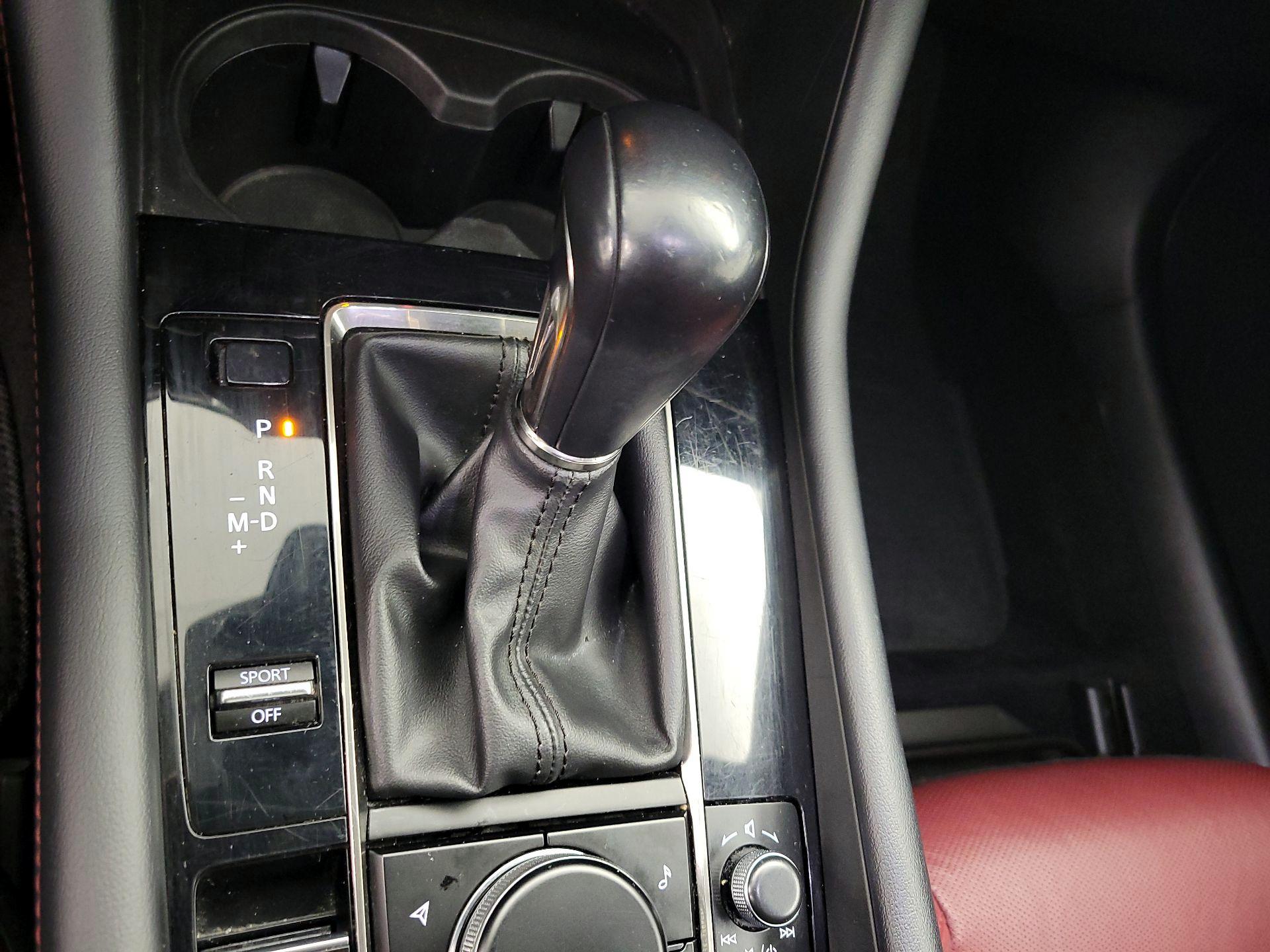 Thumbnail: 2023 Mazda Mazda3 - 17