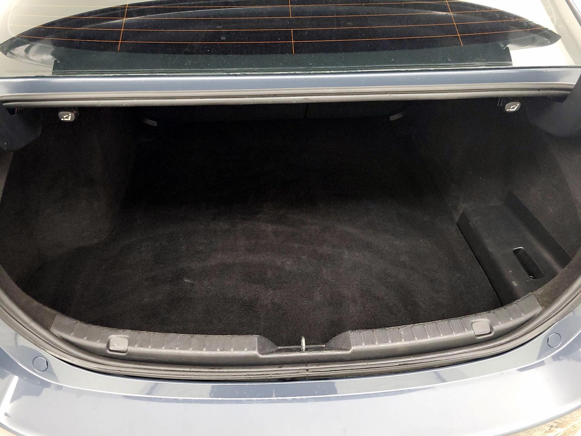 Thumbnail: 2023 Mazda Mazda3 - 20