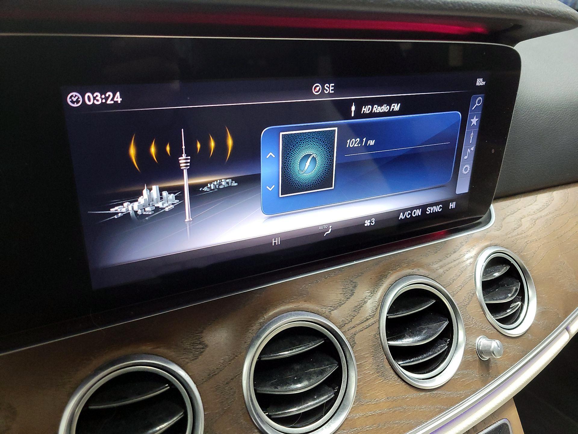 Thumbnail: 2020 Mercedes-Benz E-Class - 16