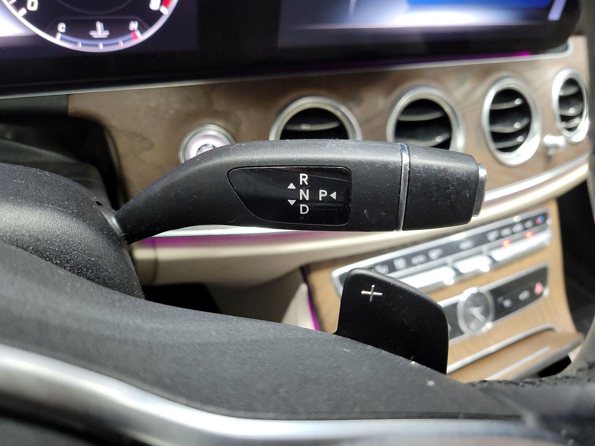 Thumbnail: 2020 Mercedes-Benz E-Class - 18