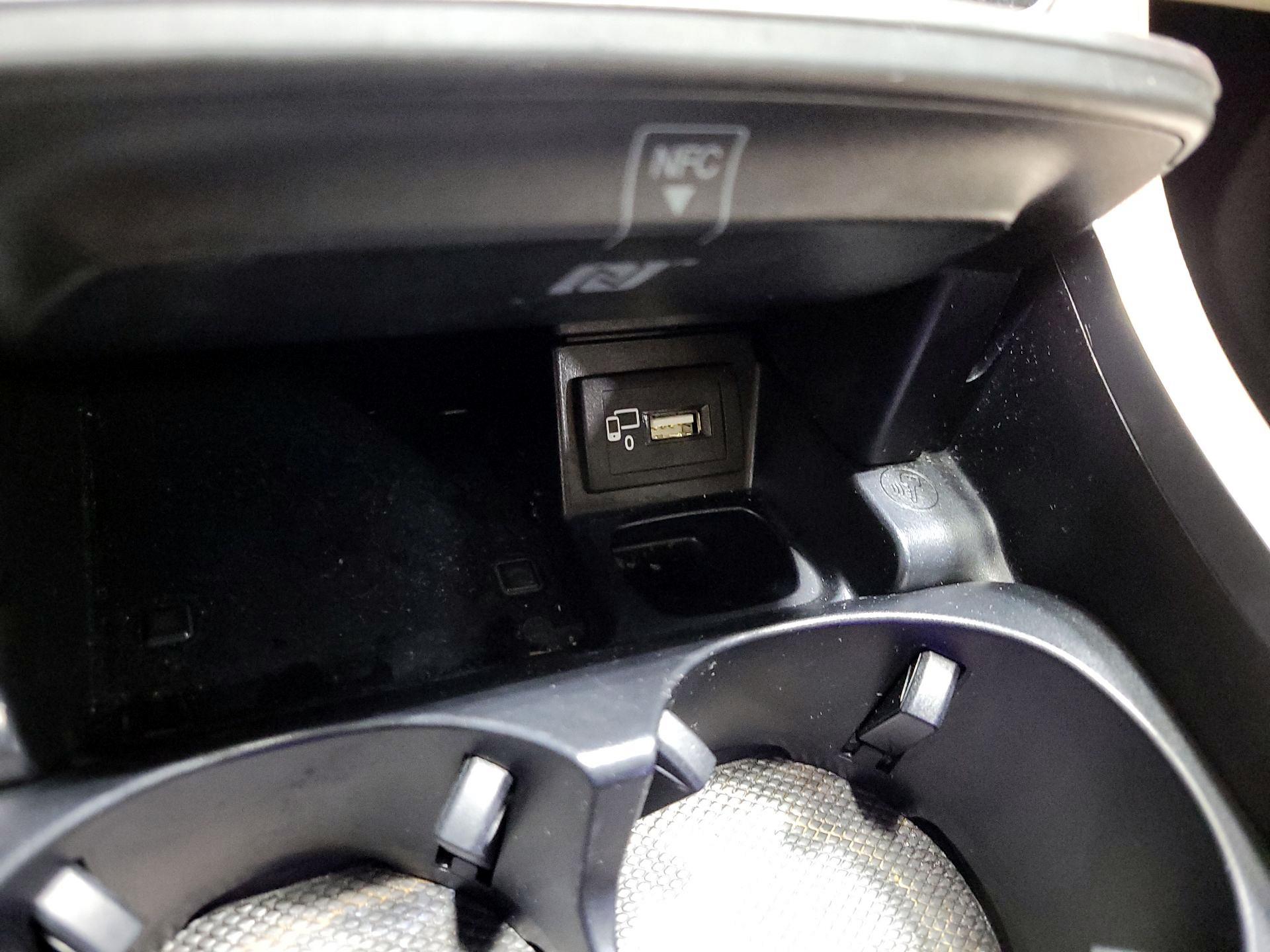 Thumbnail: 2020 Mercedes-Benz E-Class - 19