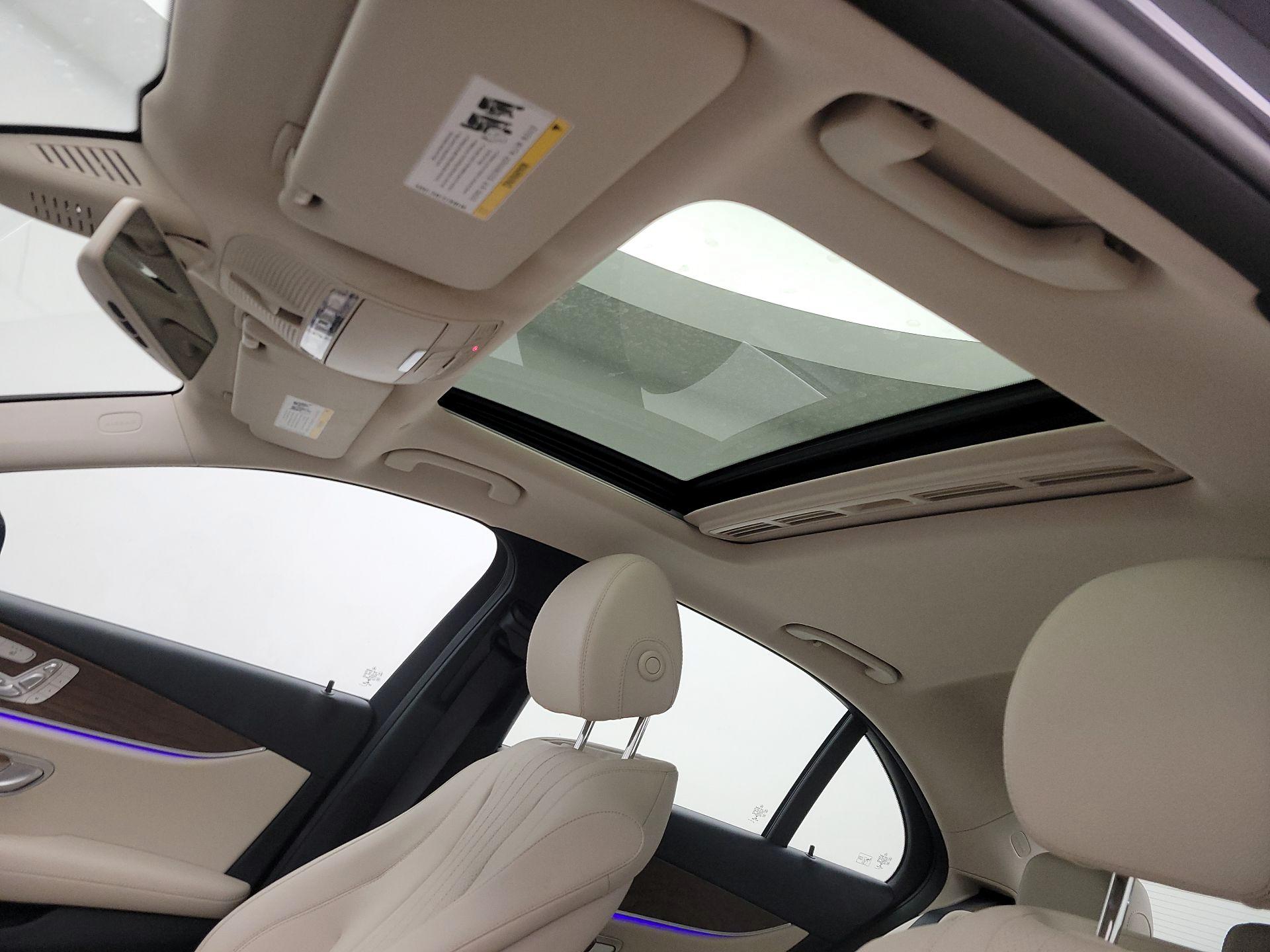 Thumbnail: 2020 Mercedes-Benz E-Class - 20