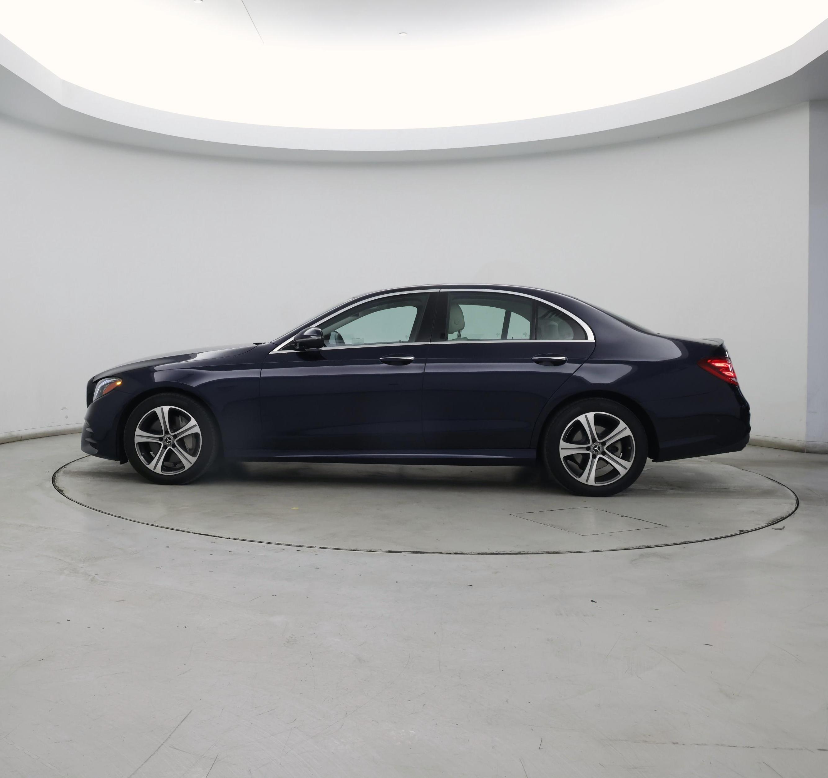 Thumbnail: 2020 Mercedes-Benz E-Class - 3