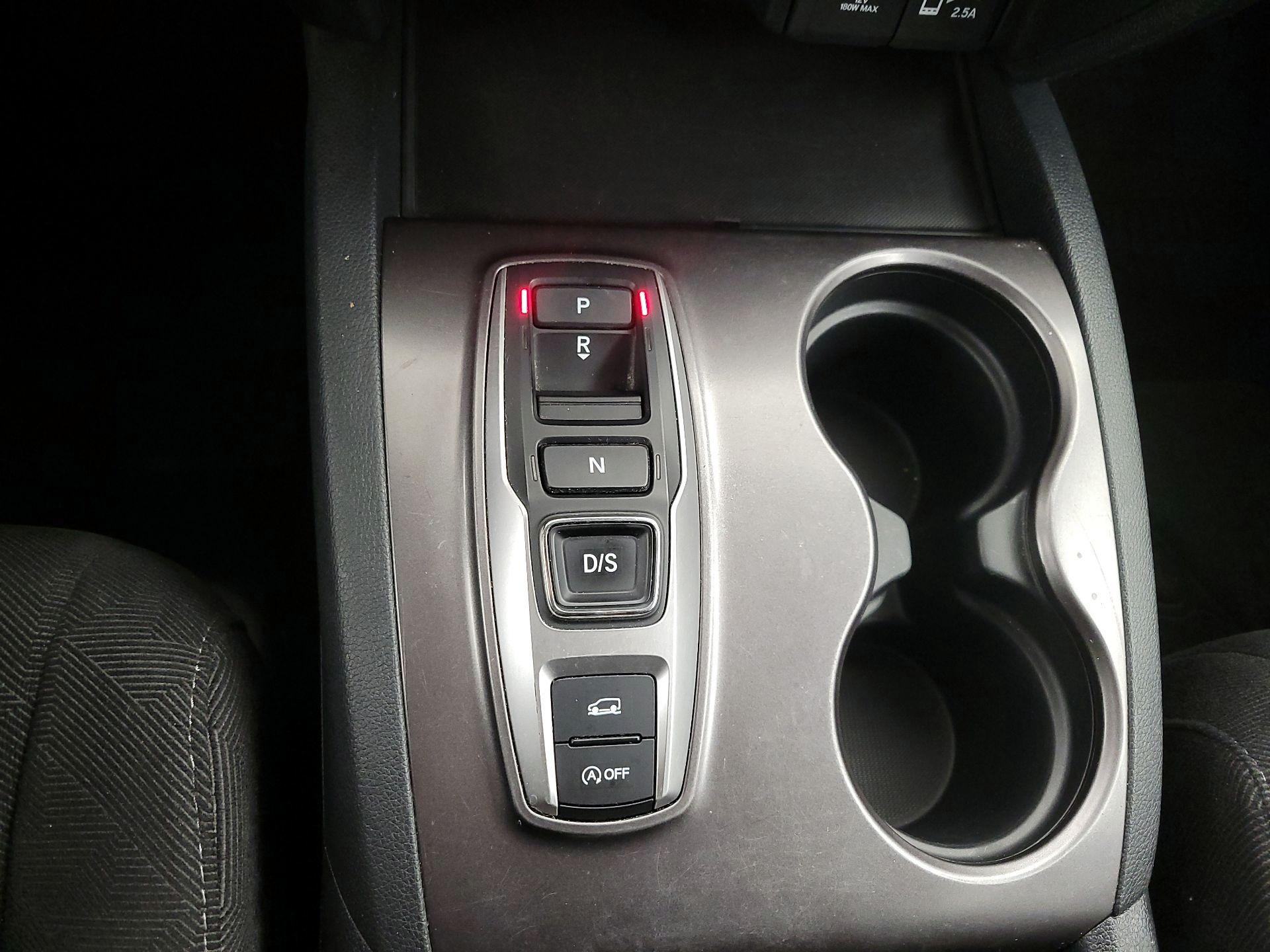 Thumbnail: 2022 Honda Pilot - 17