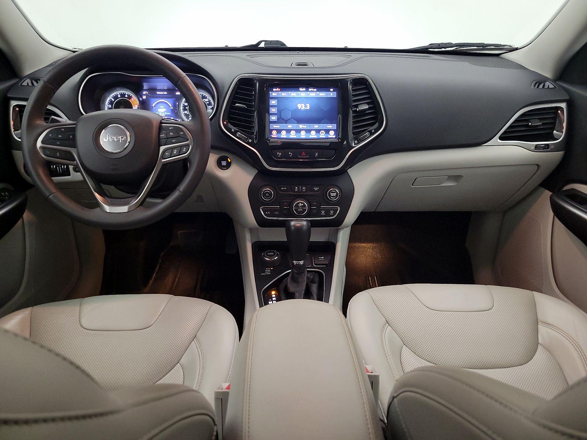 Thumbnail: 2021 Jeep Cherokee - 9