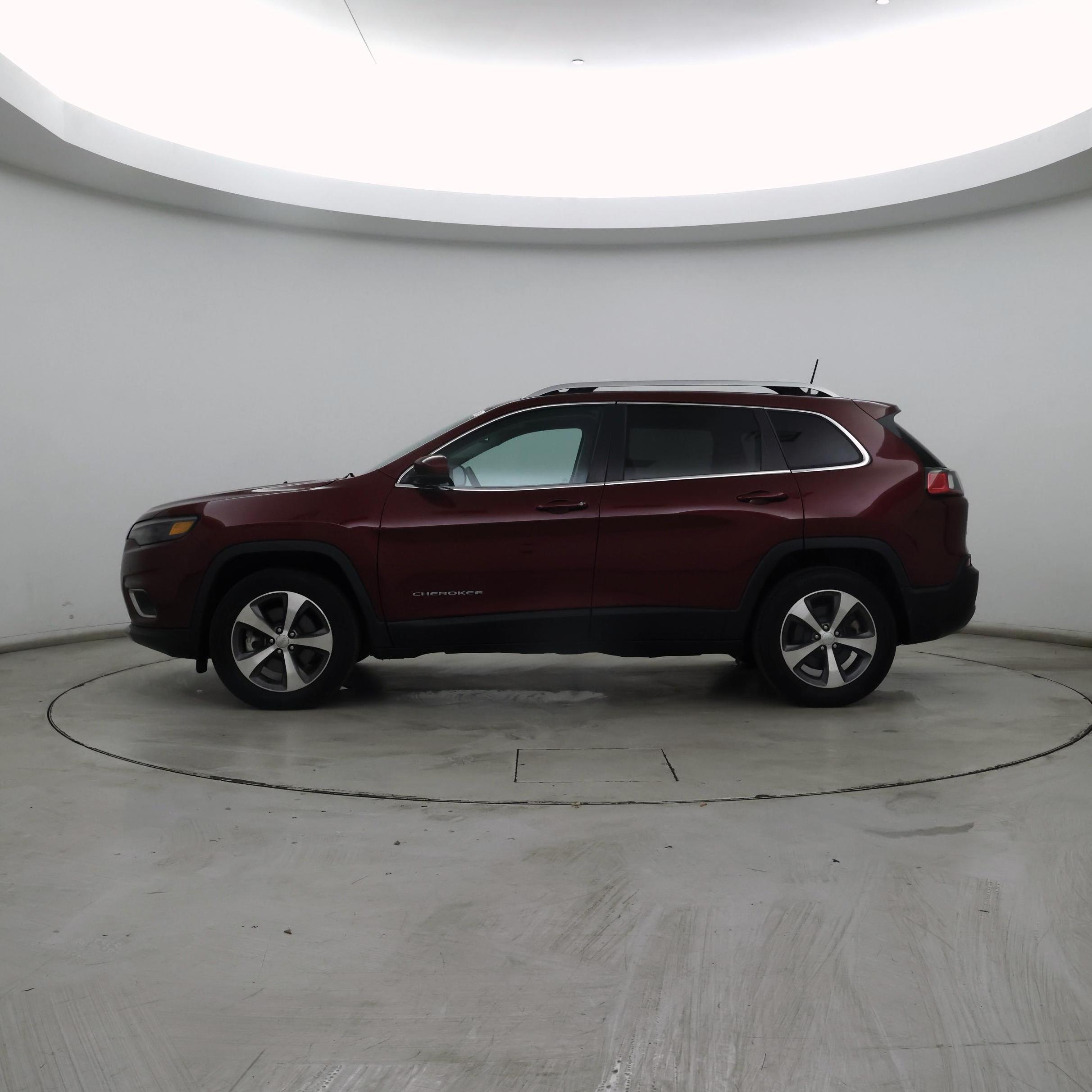 Thumbnail: 2021 Jeep Cherokee - 3