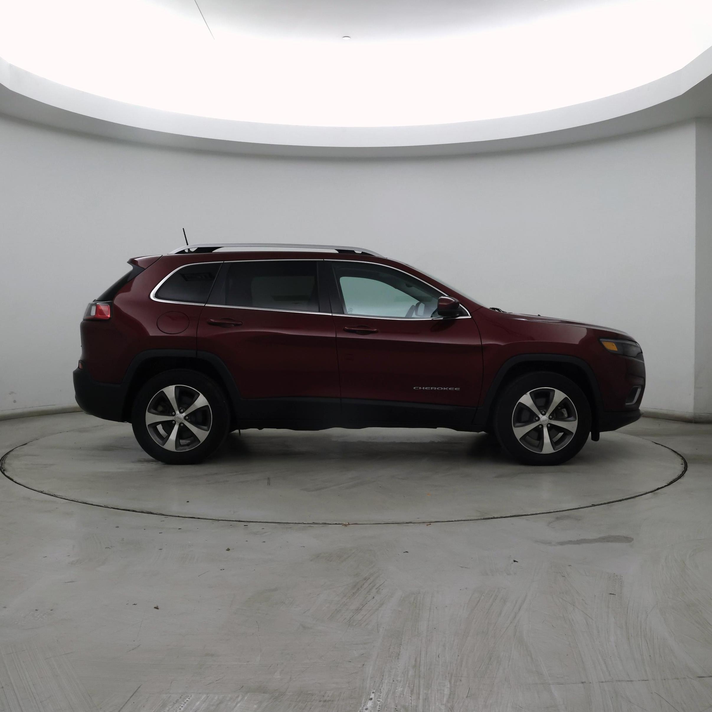 Thumbnail: 2021 Jeep Cherokee - 7