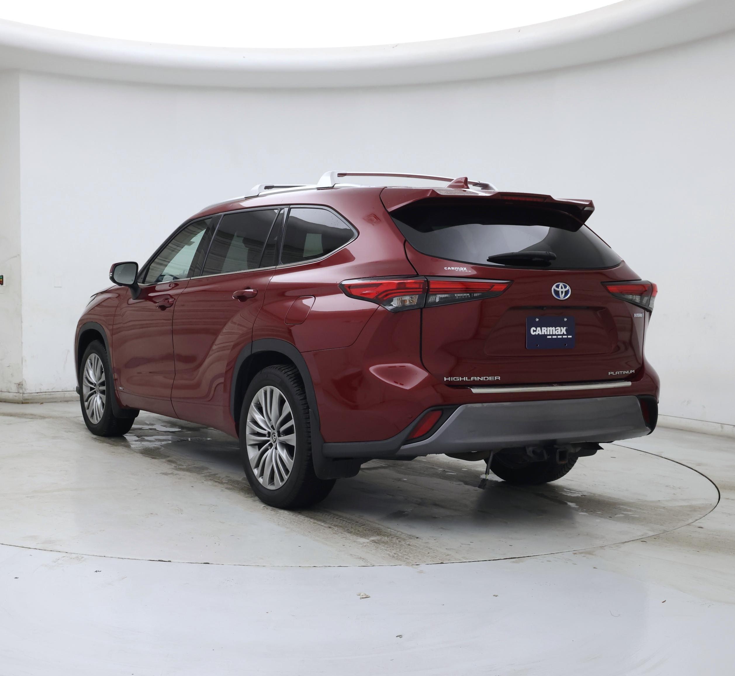 Thumbnail: 2023 Toyota Highlander - 2