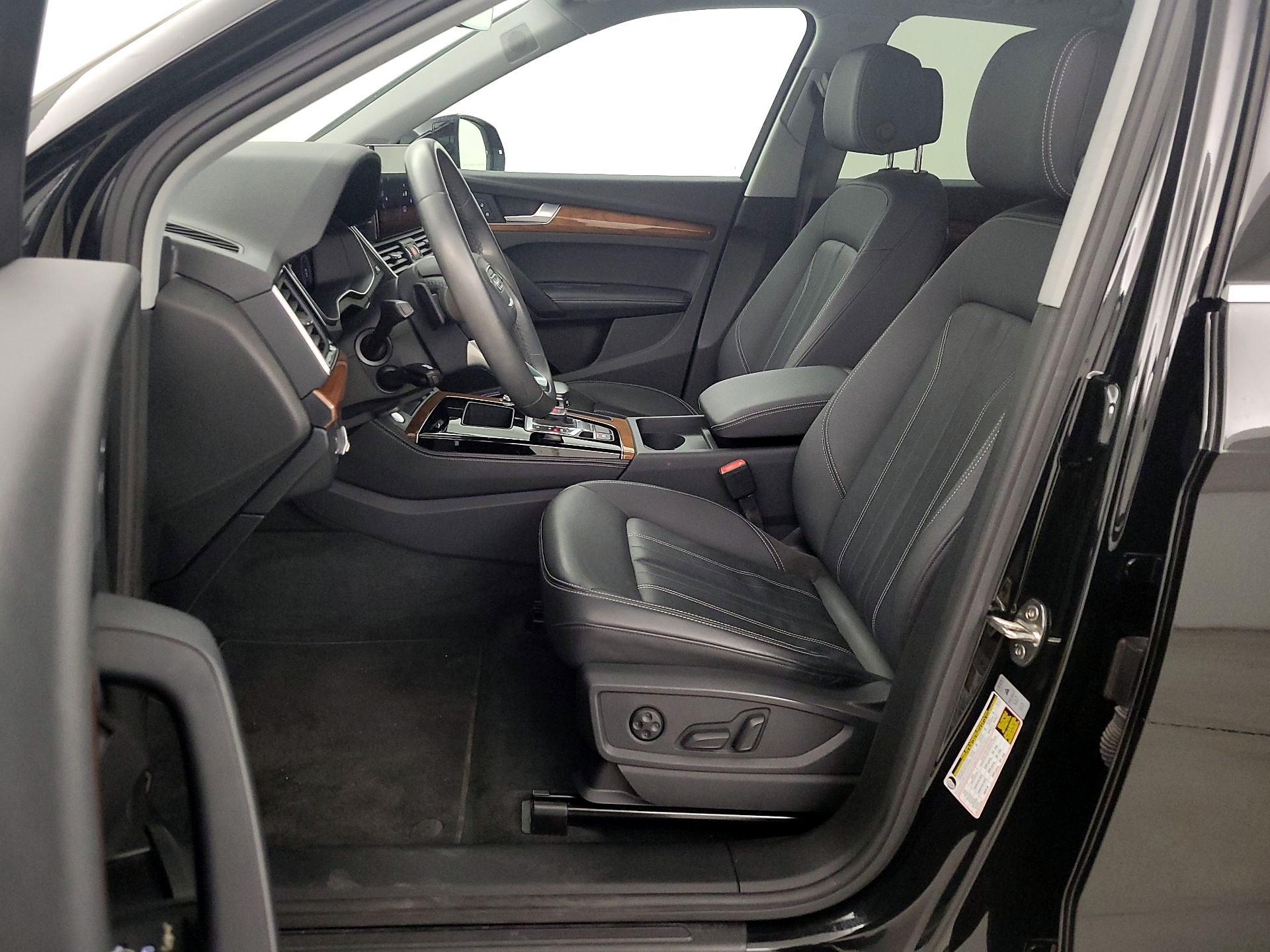 Thumbnail: 2023 Audi Q5 - 11