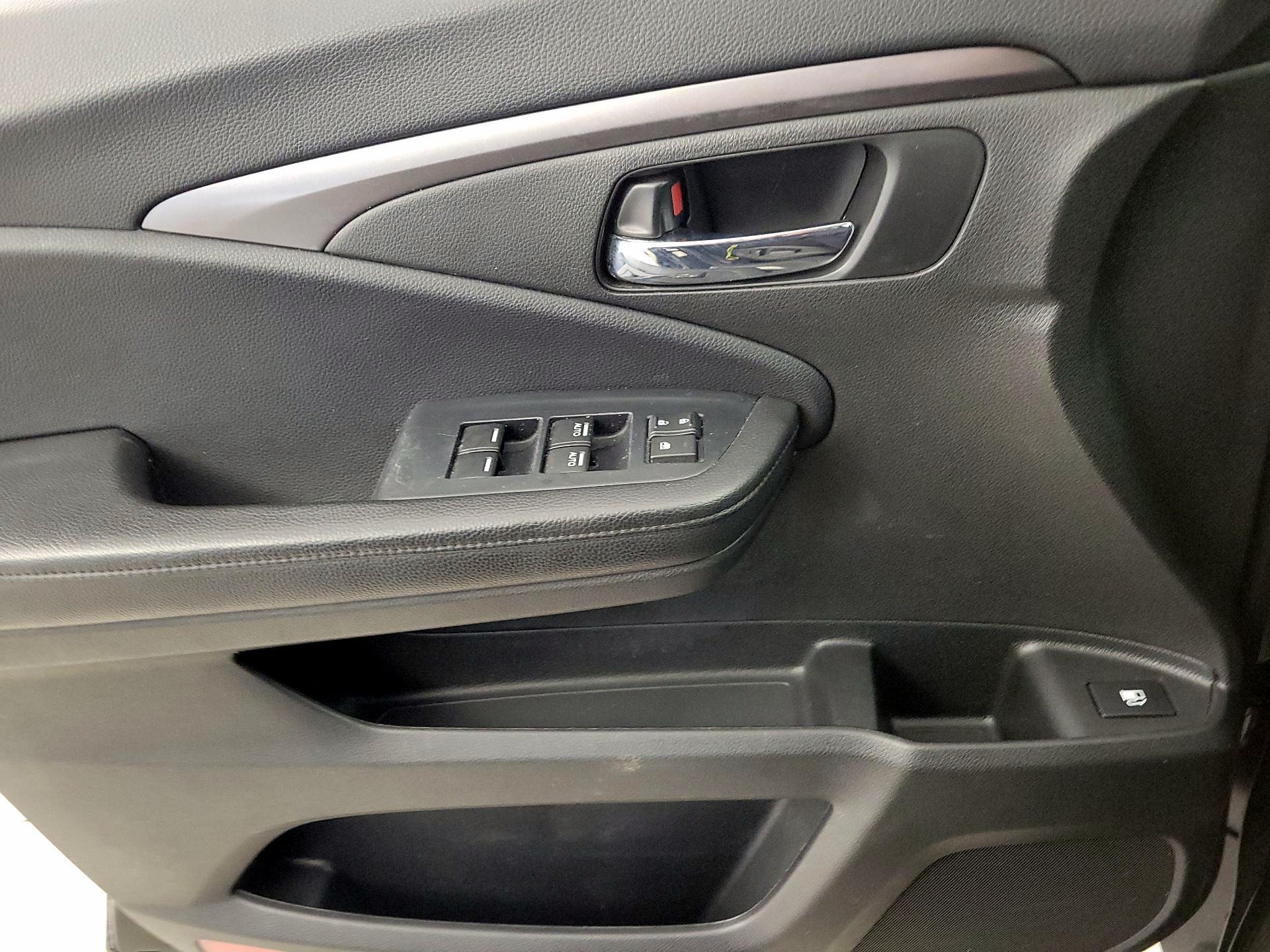 Thumbnail: 2022 Honda Pilot - 12