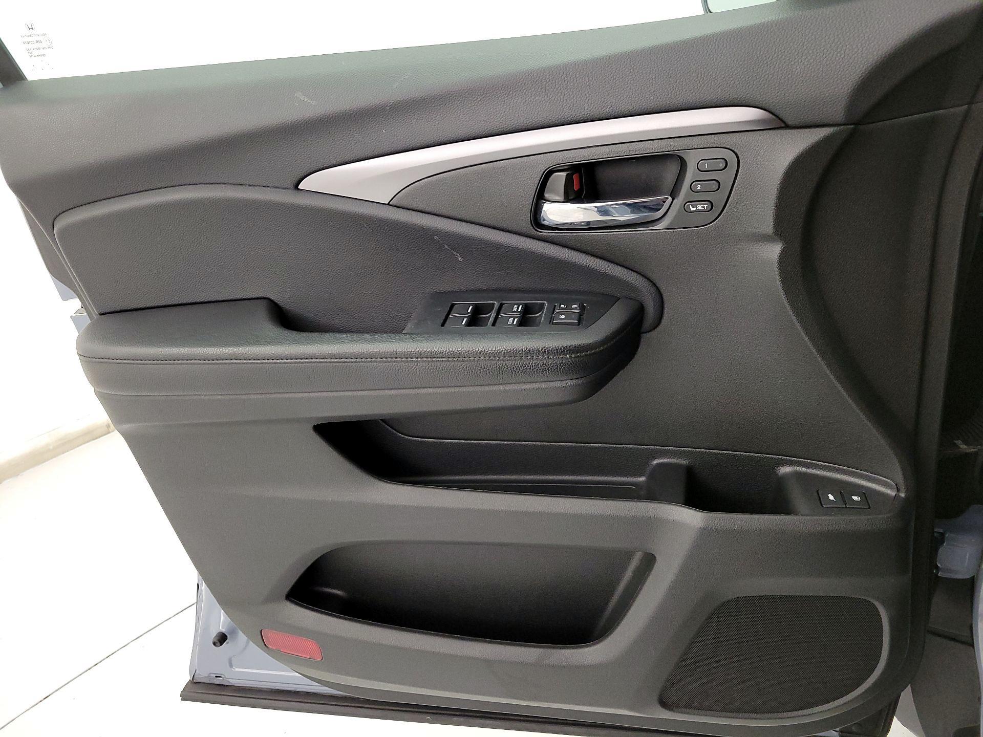 Thumbnail: 2022 Honda Pilot - 12