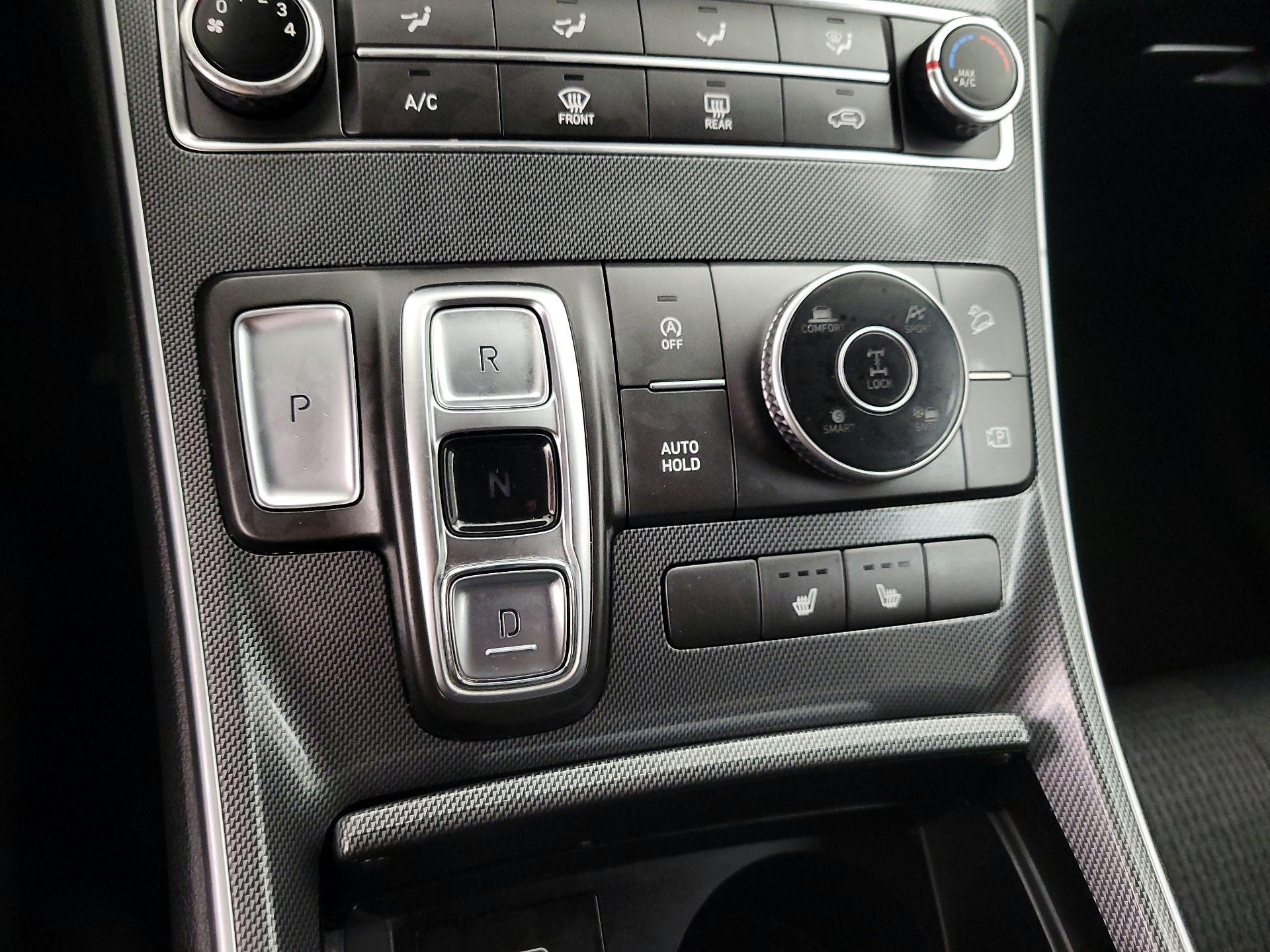 Thumbnail: 2022 Hyundai Santa Fe - 17