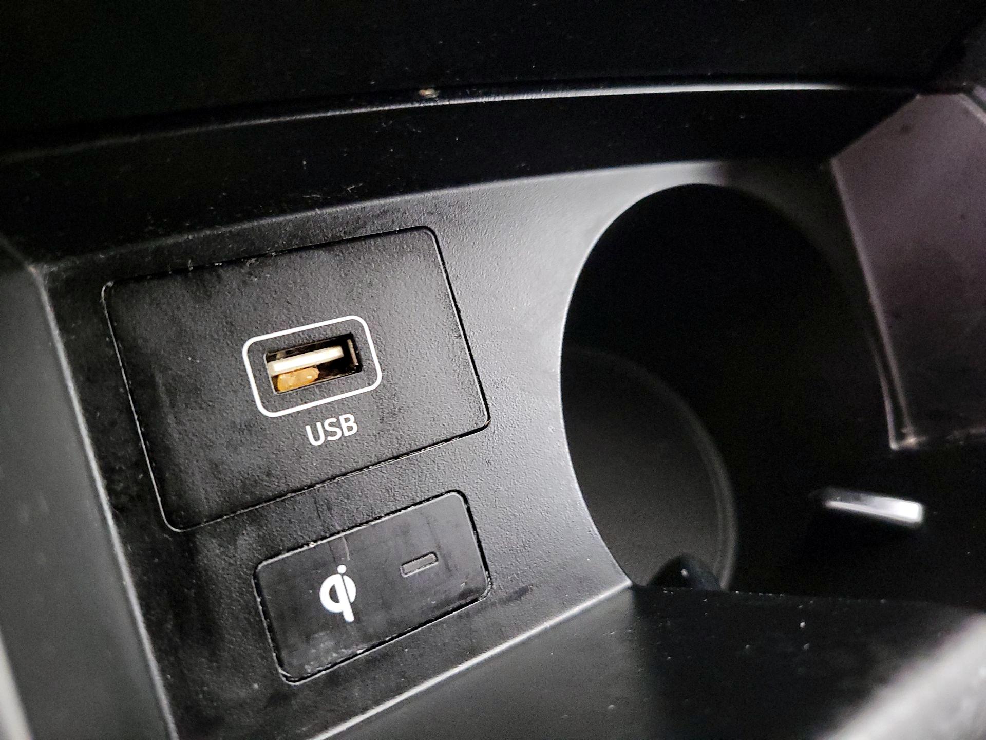 Thumbnail: 2022 Hyundai Santa Fe - 18