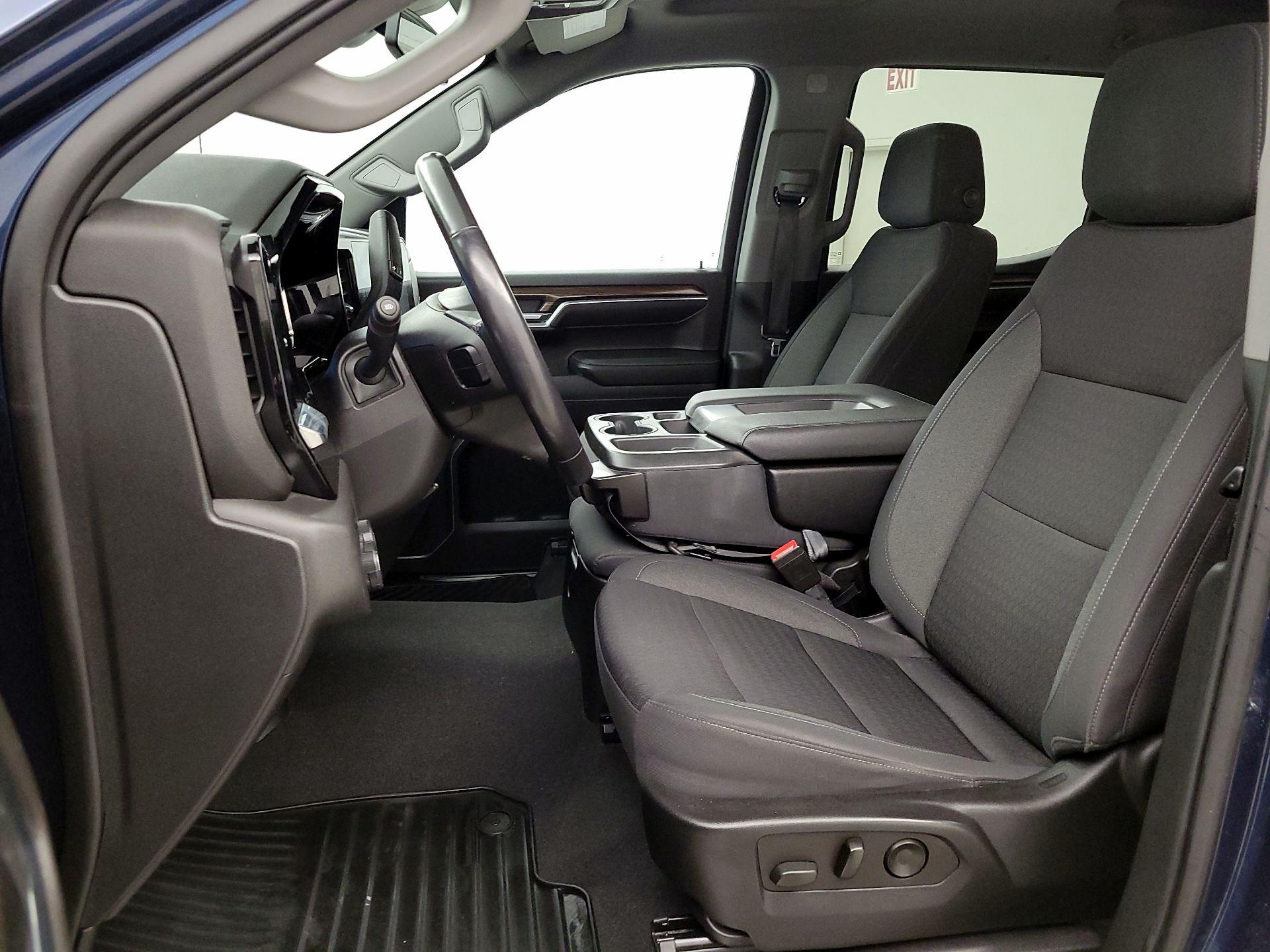 Thumbnail: 2022 Chevrolet Silverado 1500 - 11