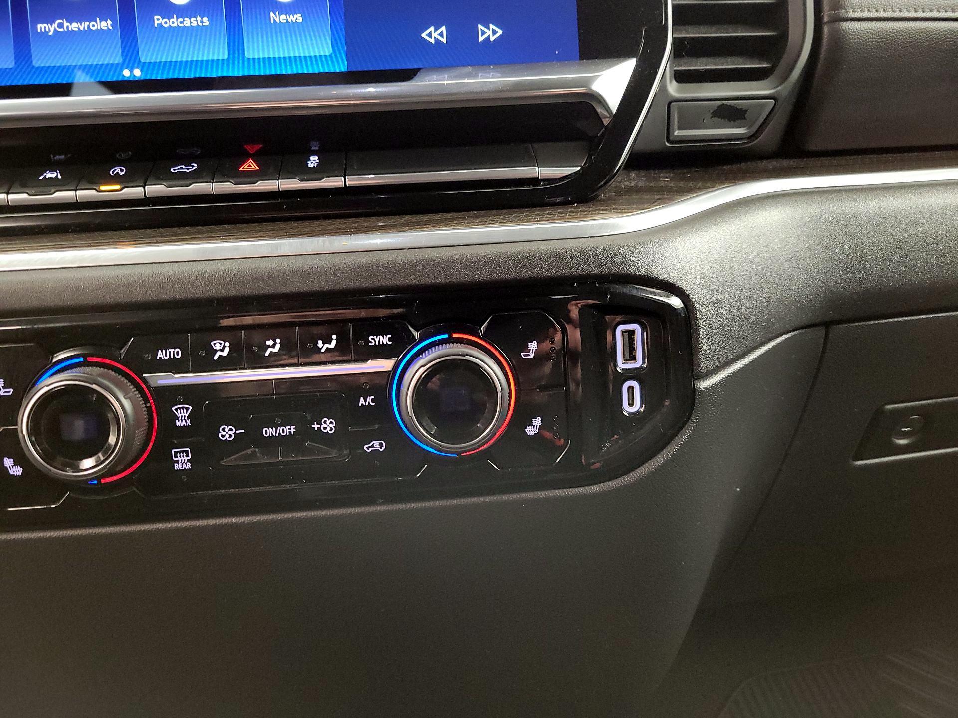 Thumbnail: 2022 Chevrolet Silverado 1500 - 19