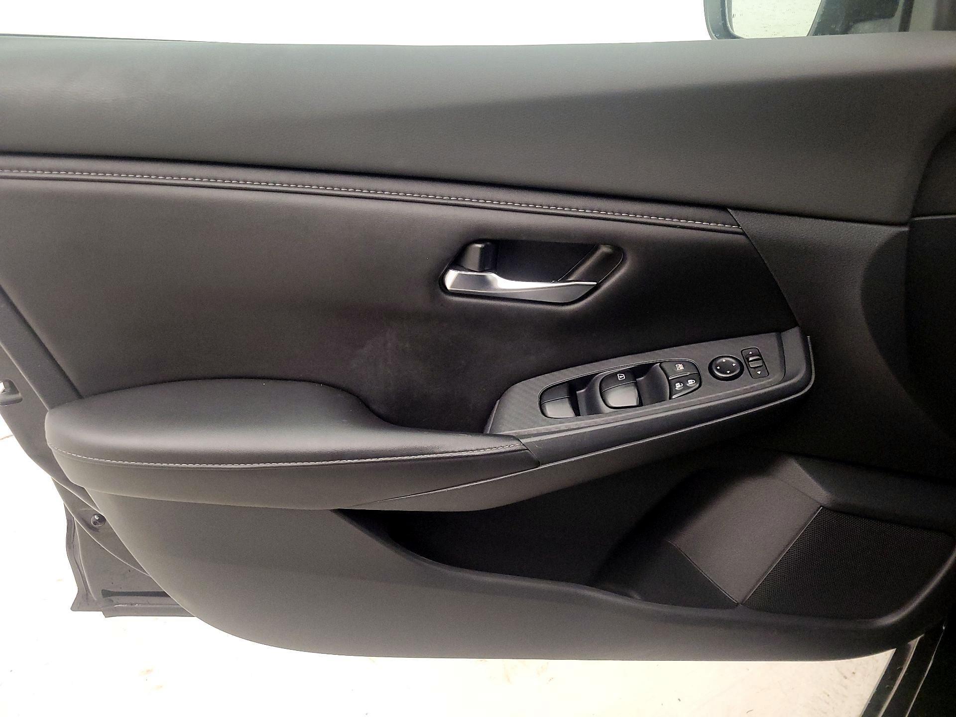 Thumbnail: 2022 Nissan Sentra - 12