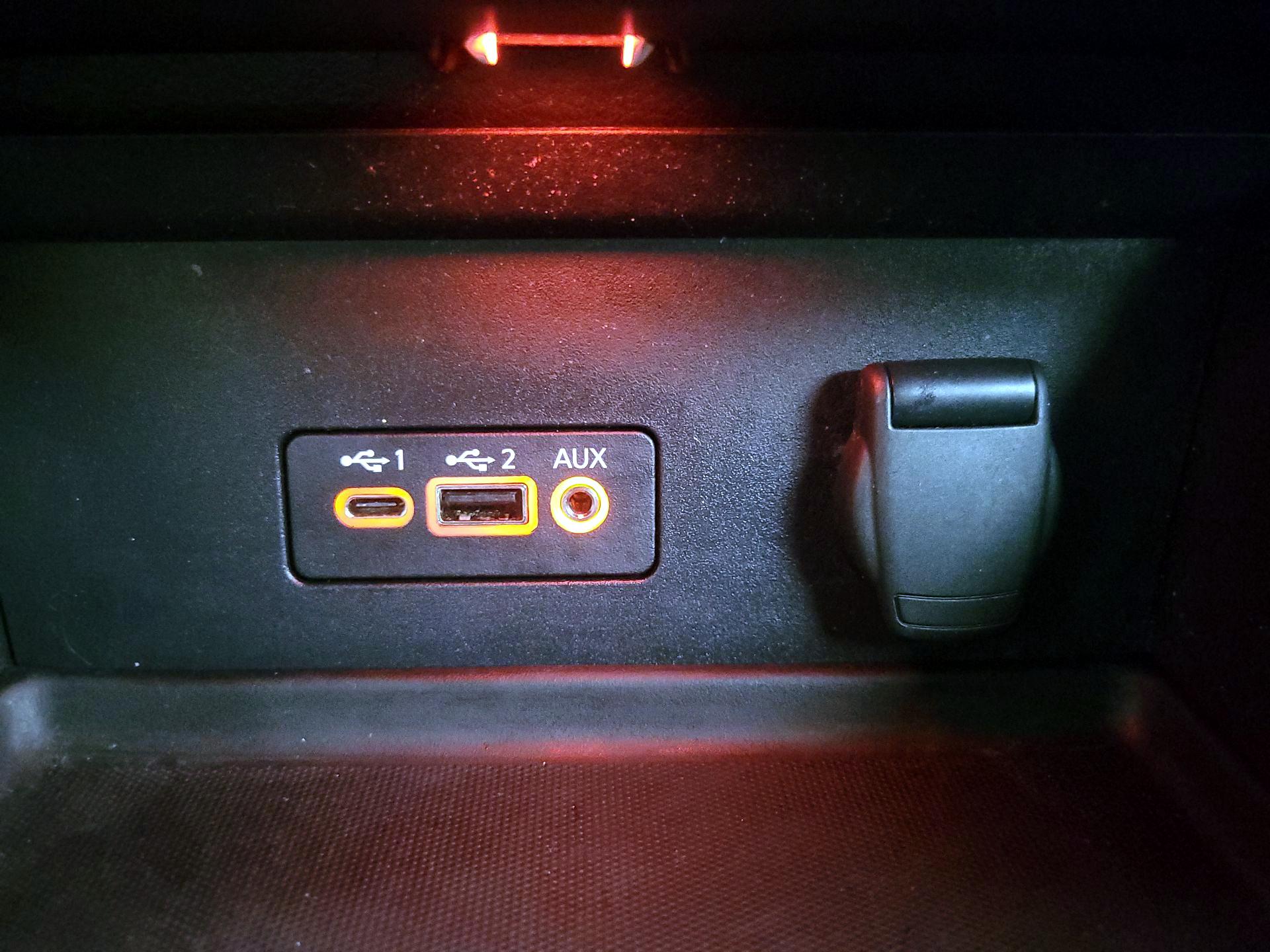 Thumbnail: 2022 Nissan Sentra - 18