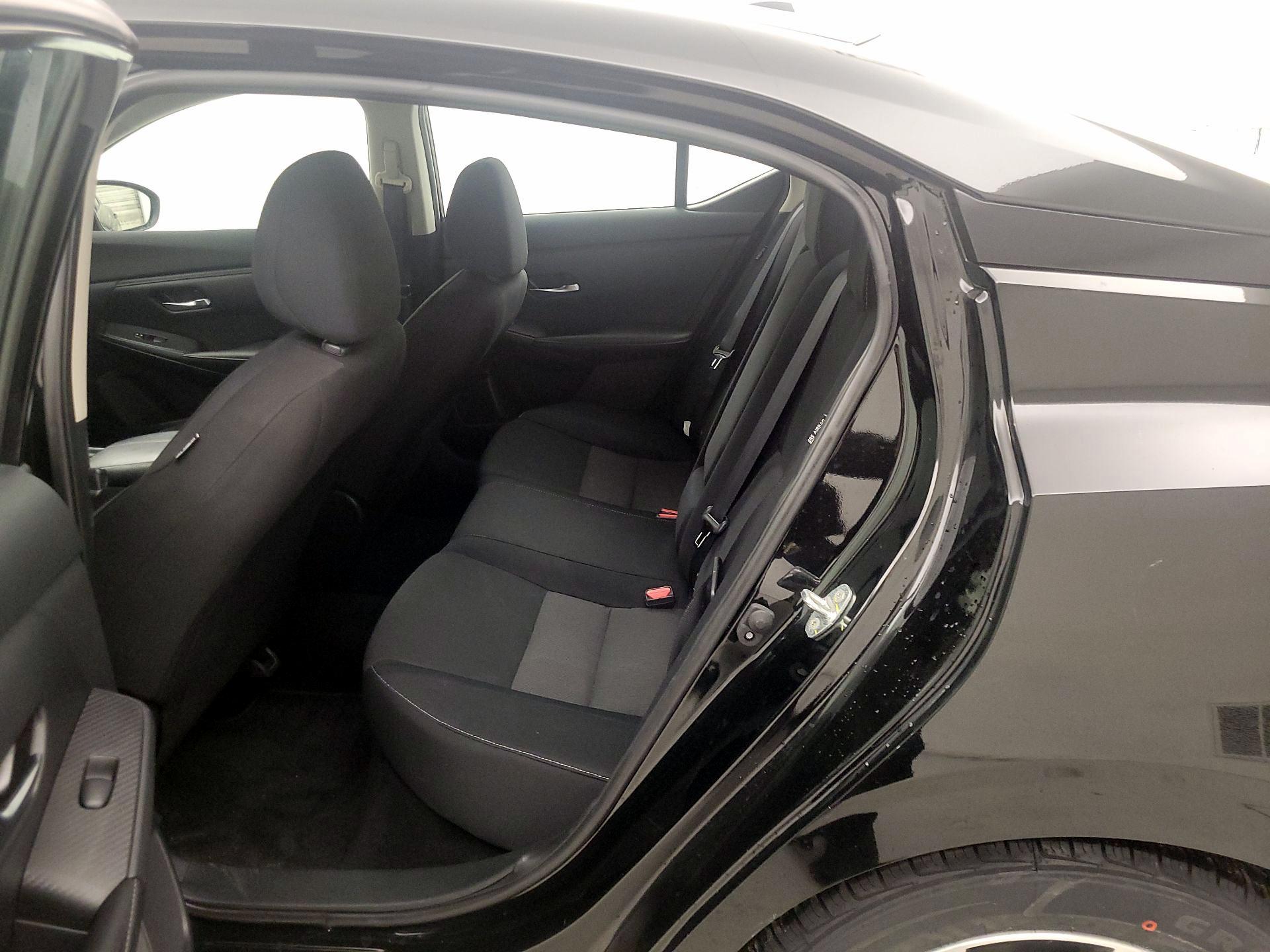 Thumbnail: 2022 Nissan Sentra - 19