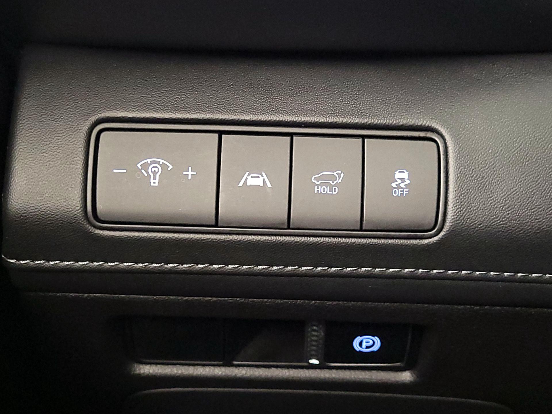 Thumbnail: 2023 Hyundai Santa Fe - 13