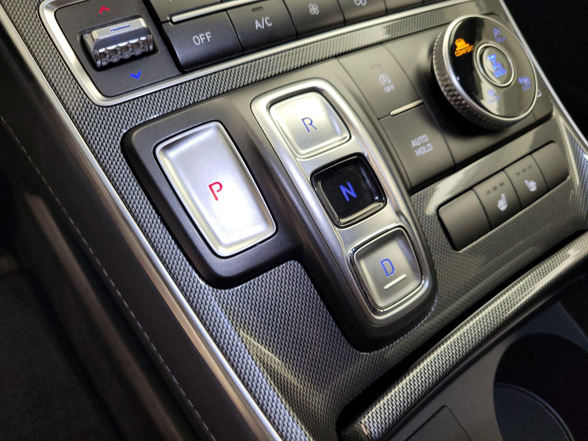 Thumbnail: 2023 Hyundai Santa Fe - 18